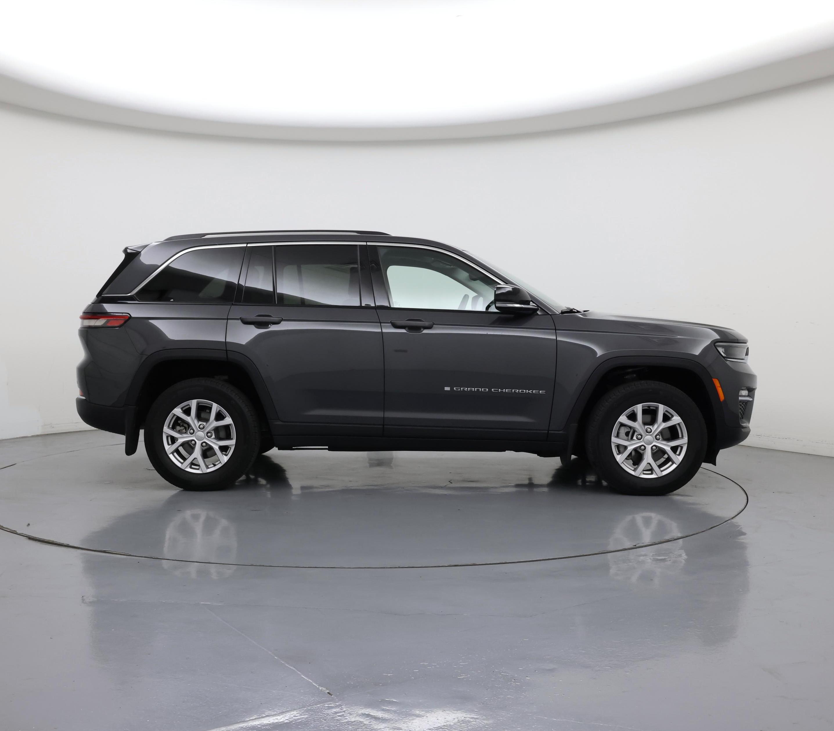 Thumbnail: 2022 Jeep Grand Cherokee - 7