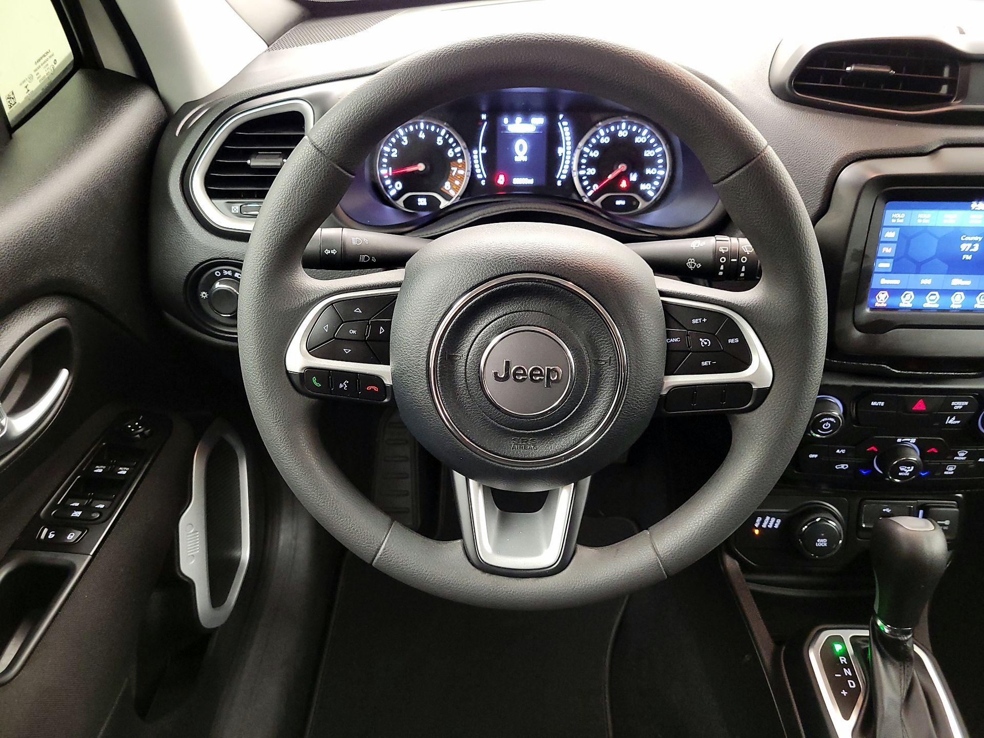 Thumbnail: 2021 Jeep Renegade - 10