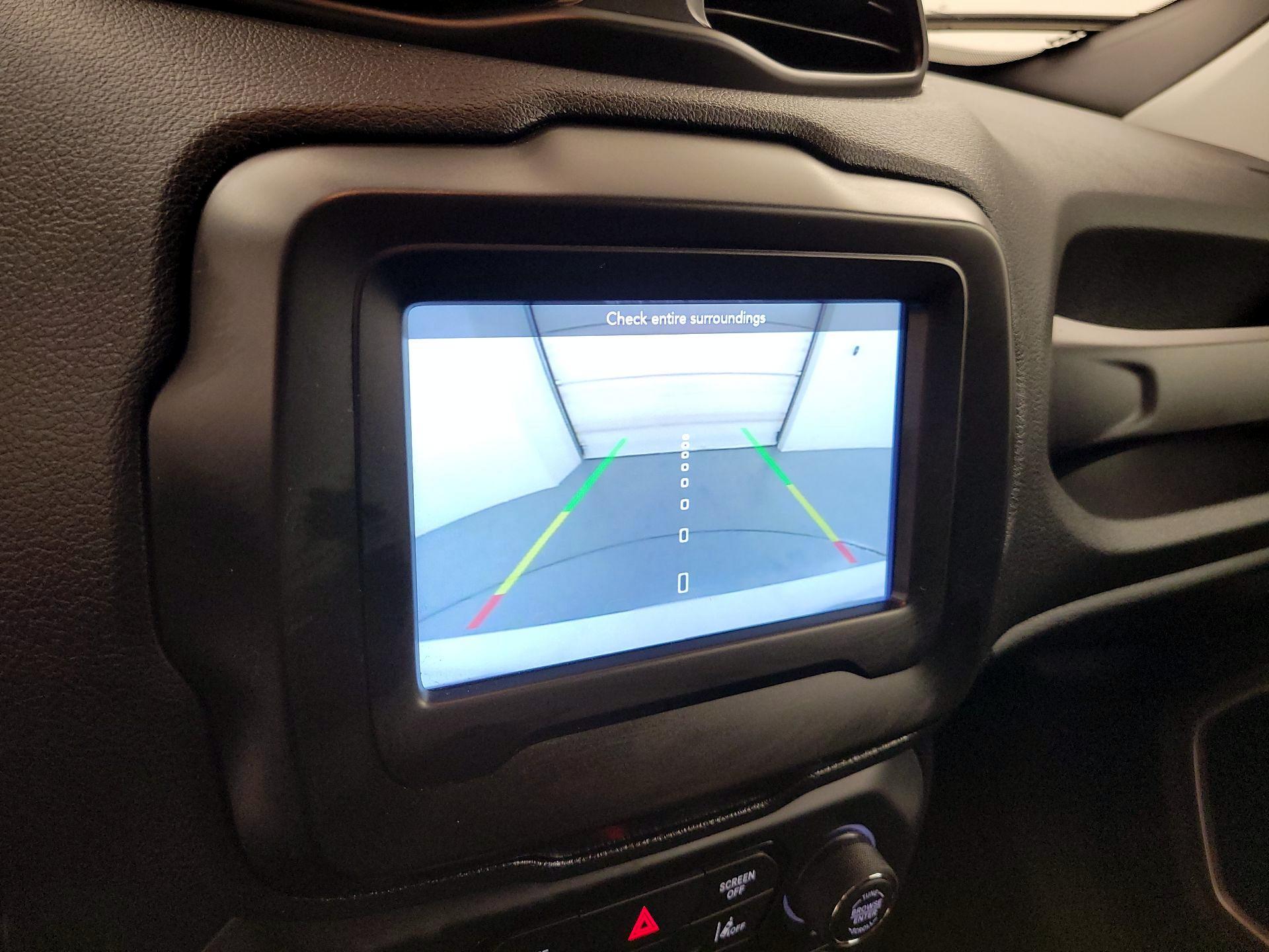 Thumbnail: 2021 Jeep Renegade - 14