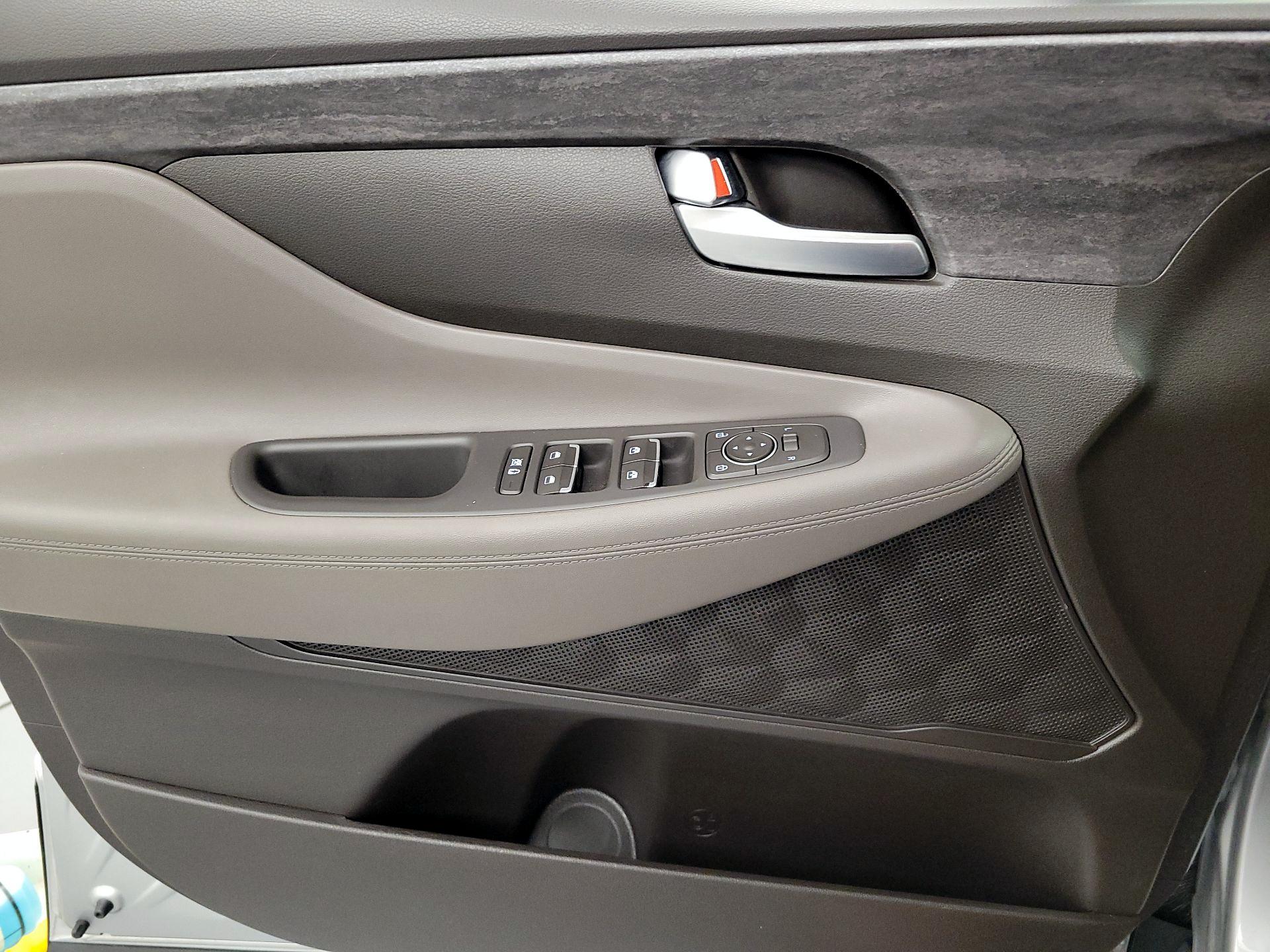 Thumbnail: 2020 Hyundai Santa Fe - 12