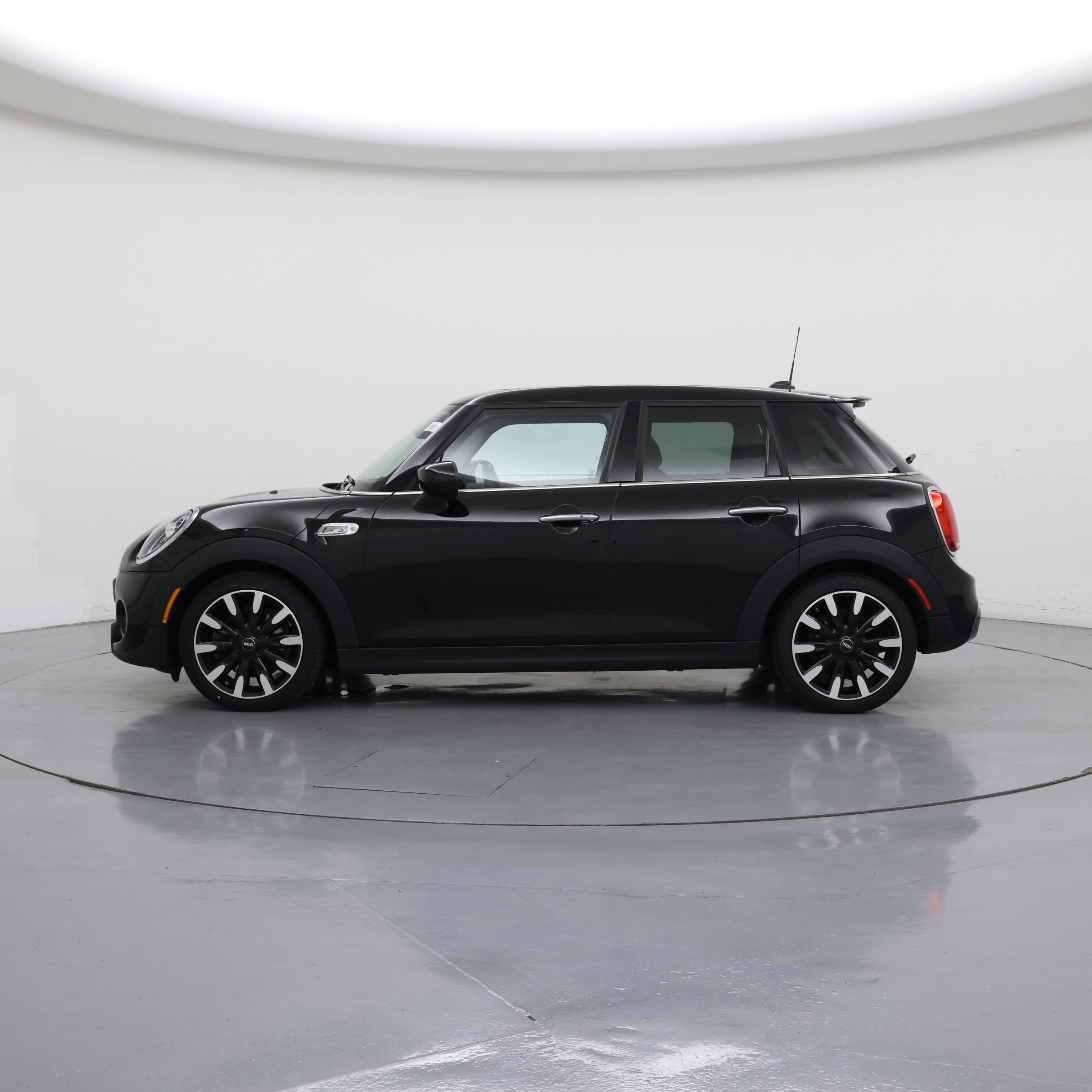 Thumbnail: 2021 MINI Cooper Hardtop - 3