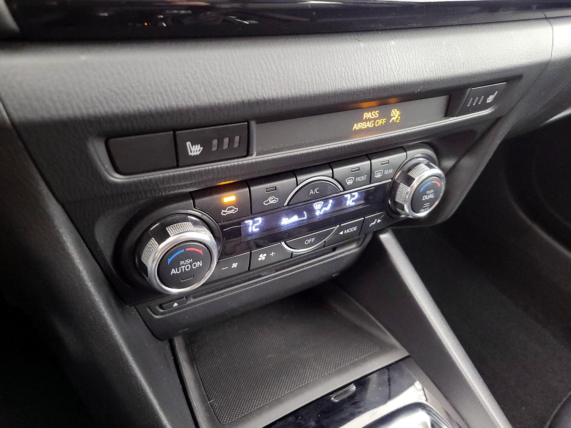 Thumbnail: 2014 Mazda Mazda3 - 17