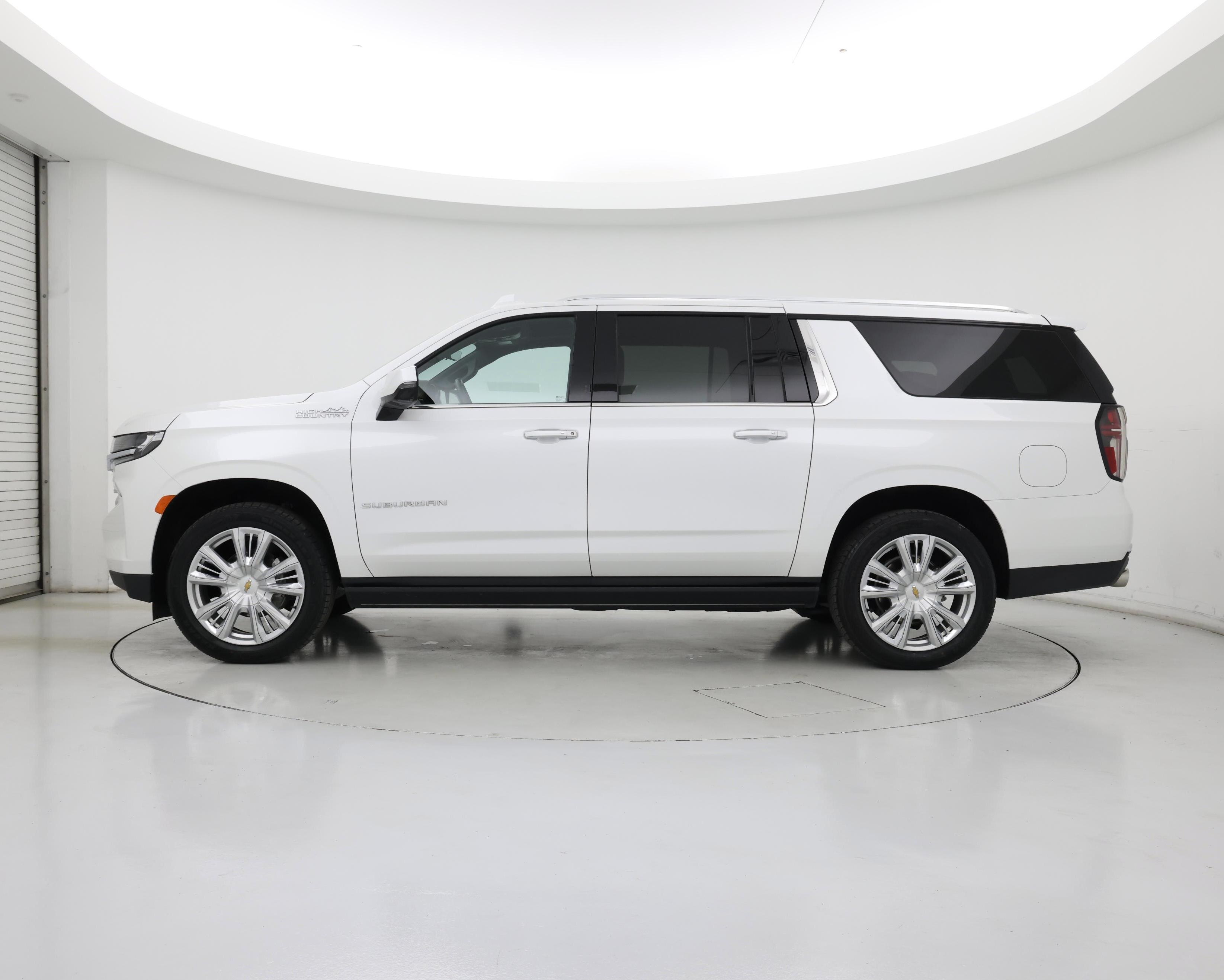 Thumbnail: 2023 Chevrolet Suburban - 3