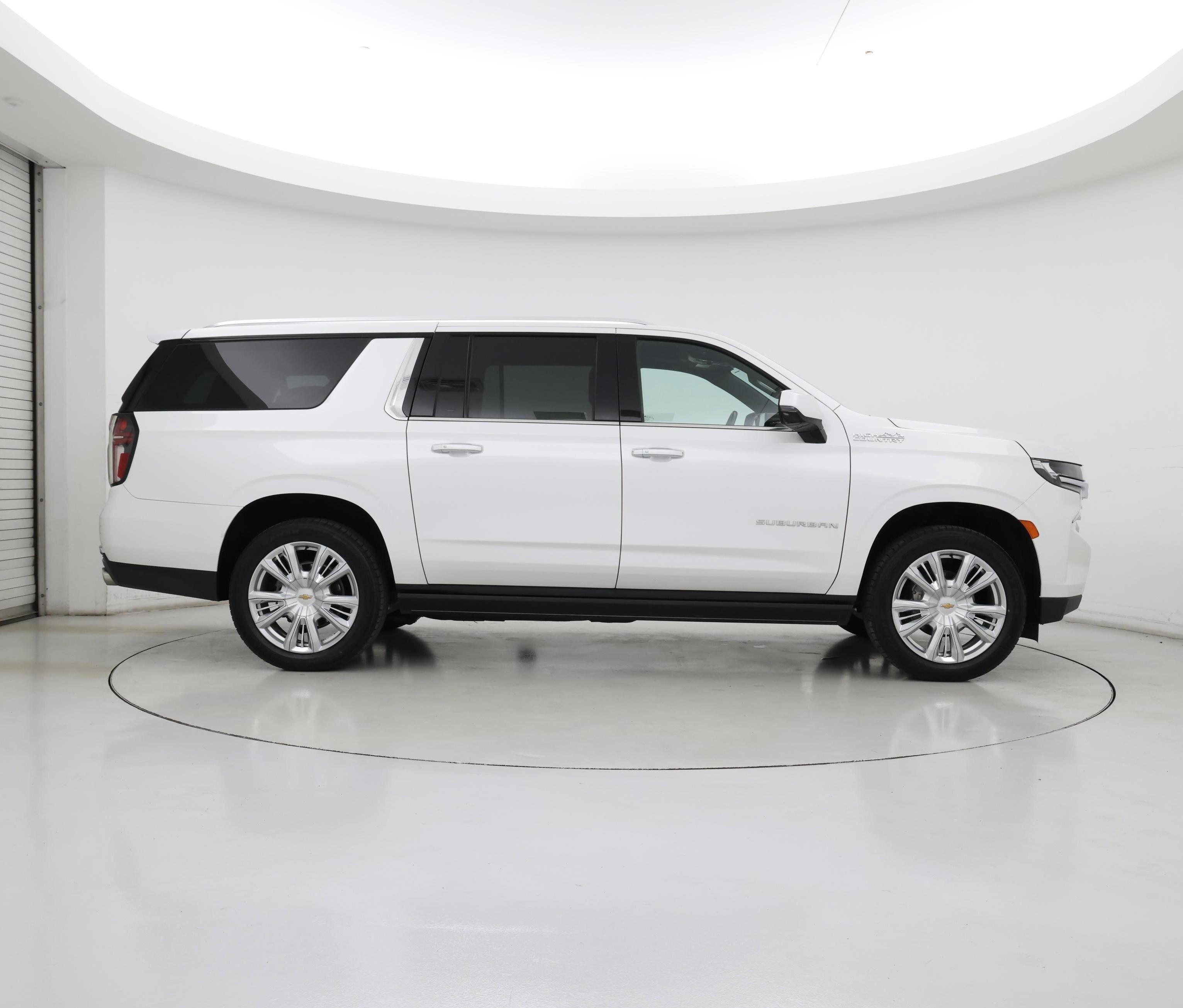 Thumbnail: 2023 Chevrolet Suburban - 7