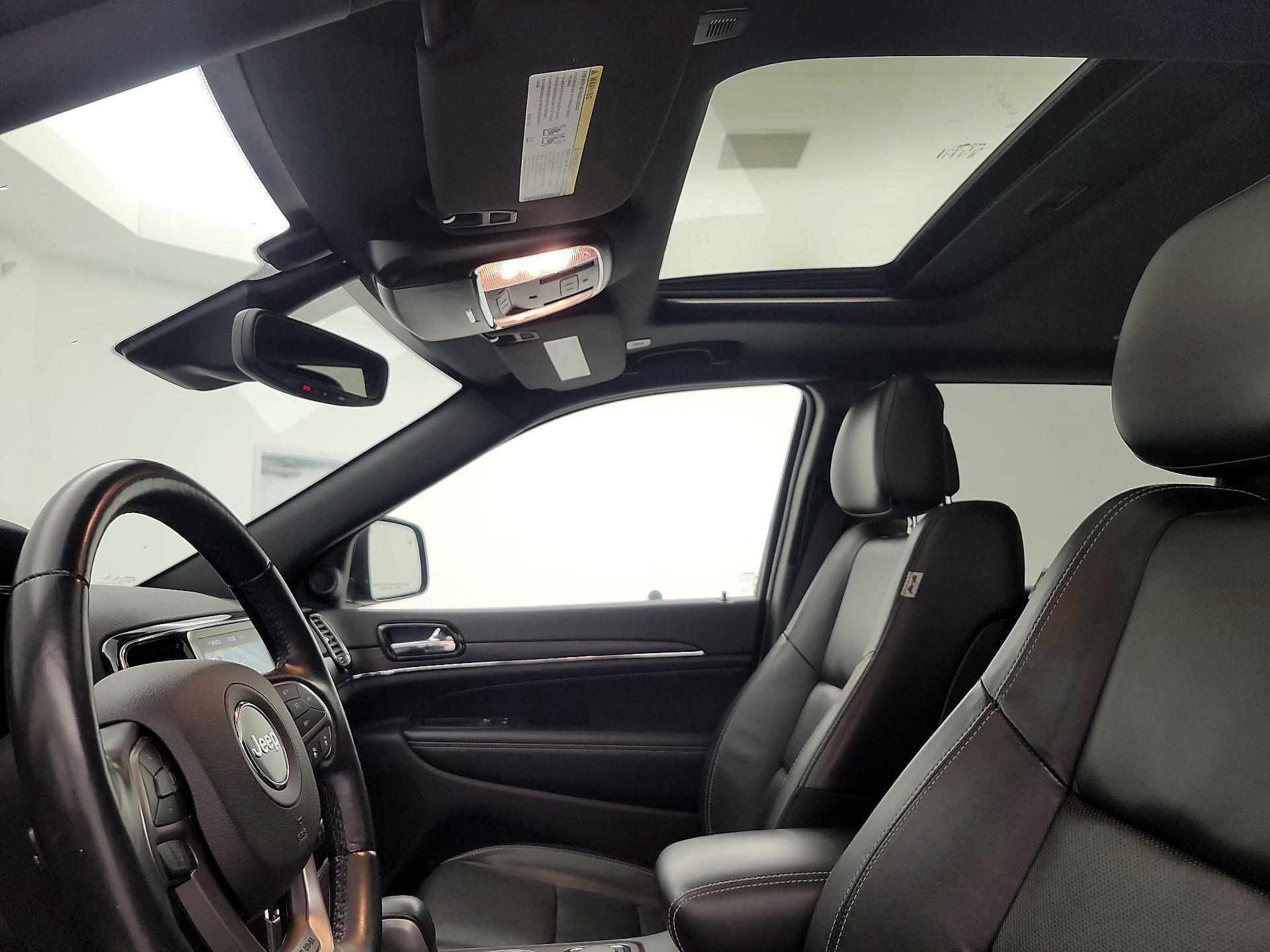 Thumbnail: 2021 Jeep Grand Cherokee - 20
