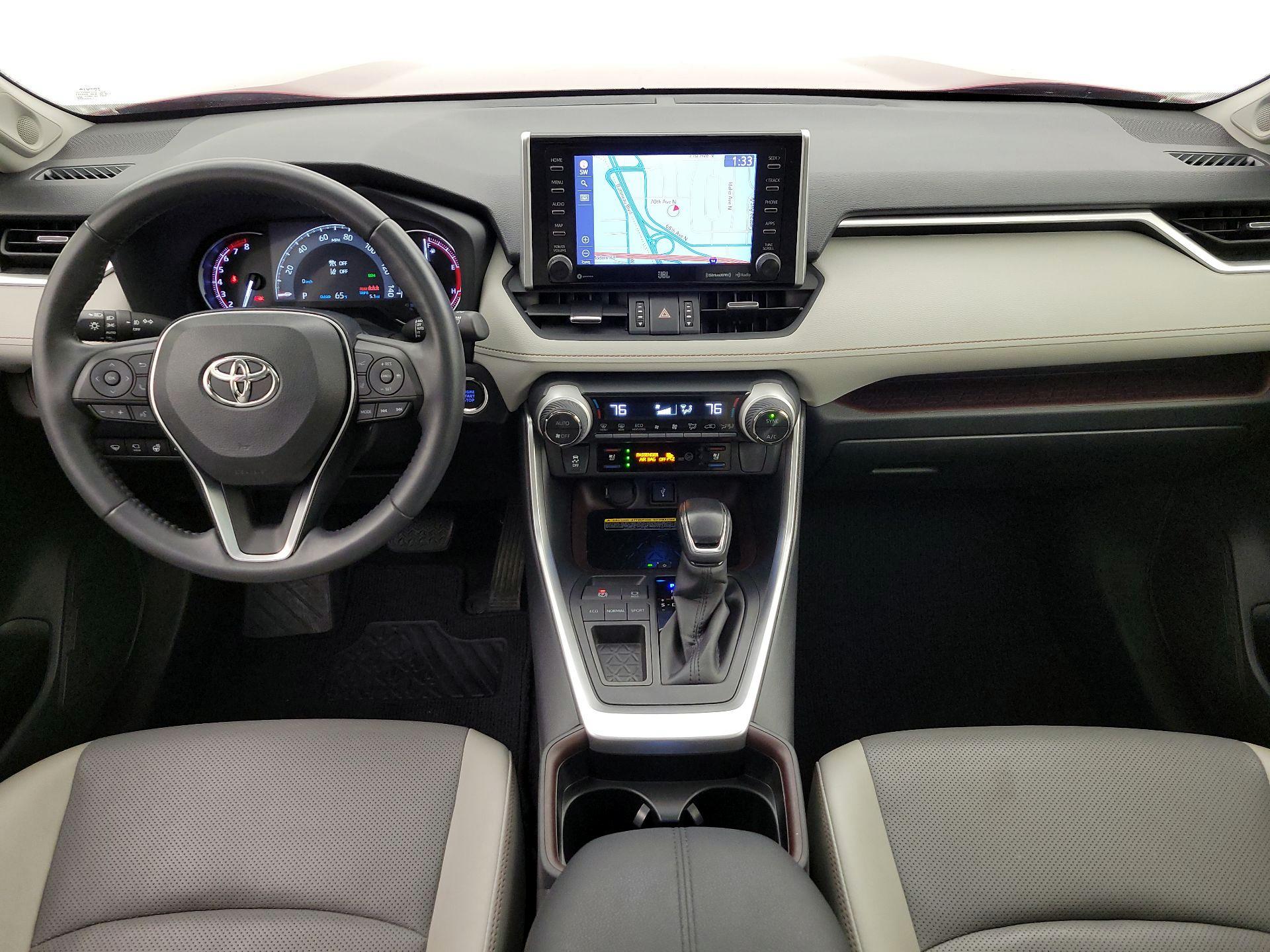 Thumbnail: 2020 Toyota RAV4 - 9