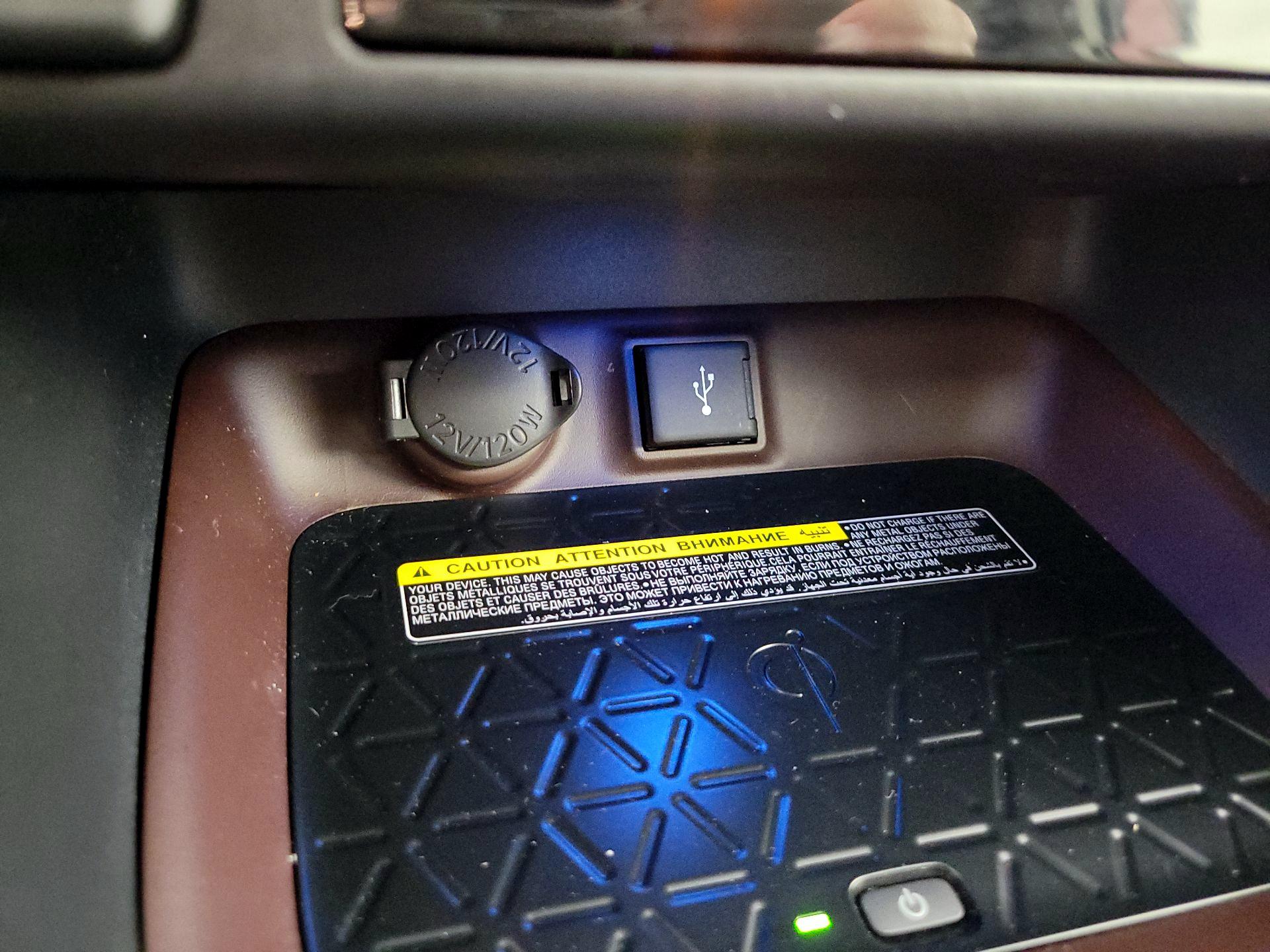 Thumbnail: 2020 Toyota RAV4 - 19