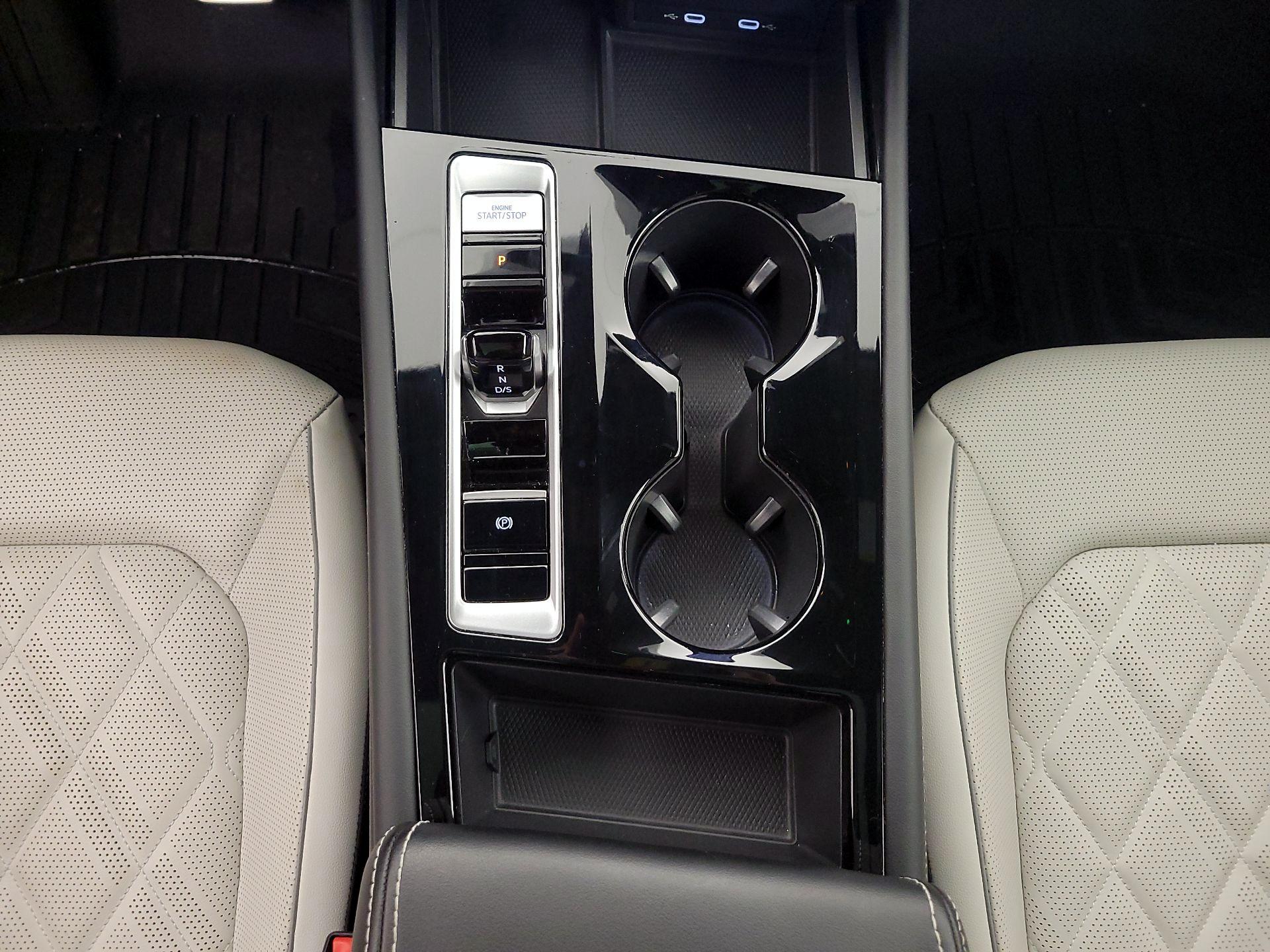 Thumbnail: 2024 Volkswagen Atlas - 18