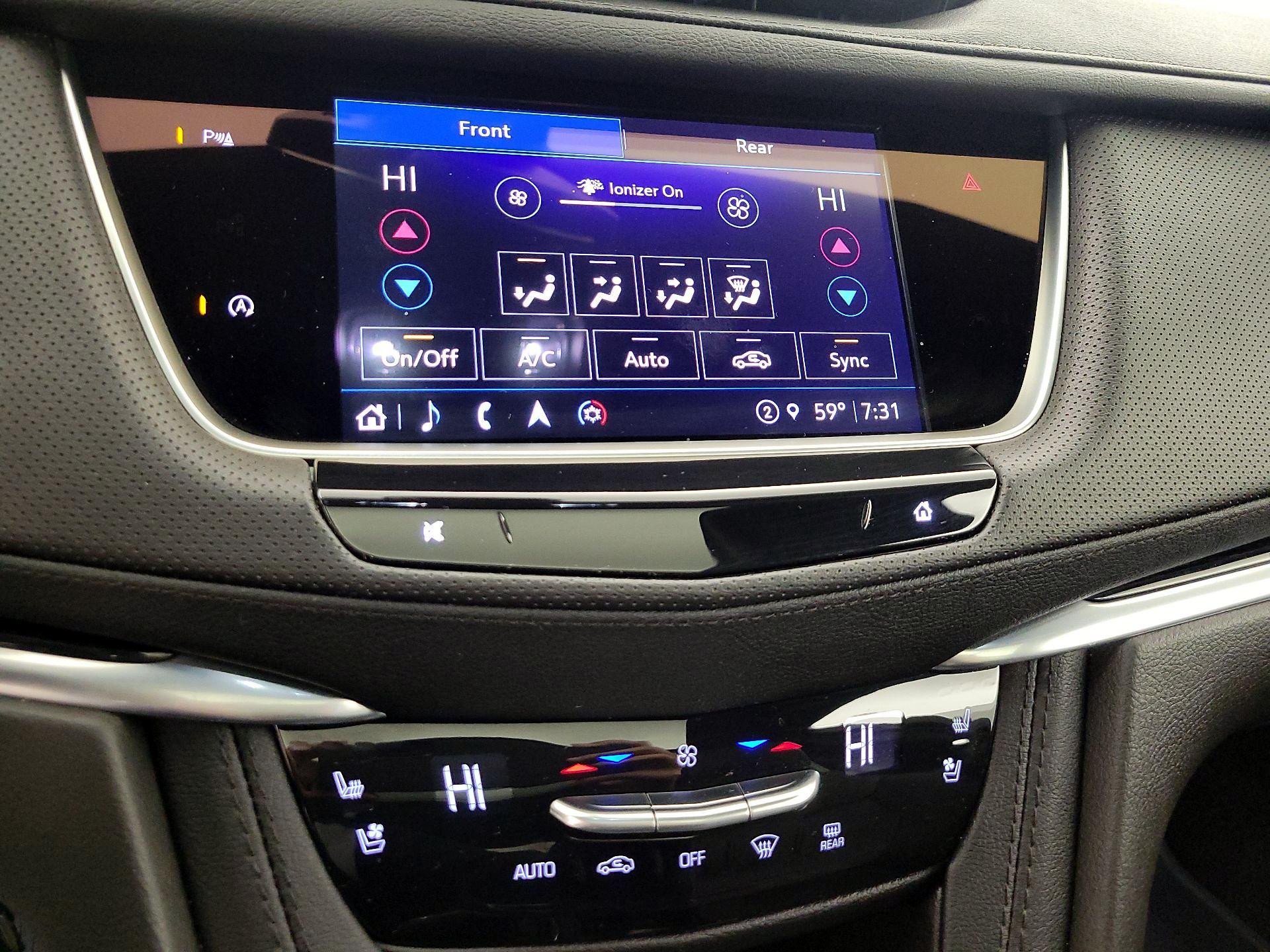 Thumbnail: 2025 Cadillac XT5 - 17