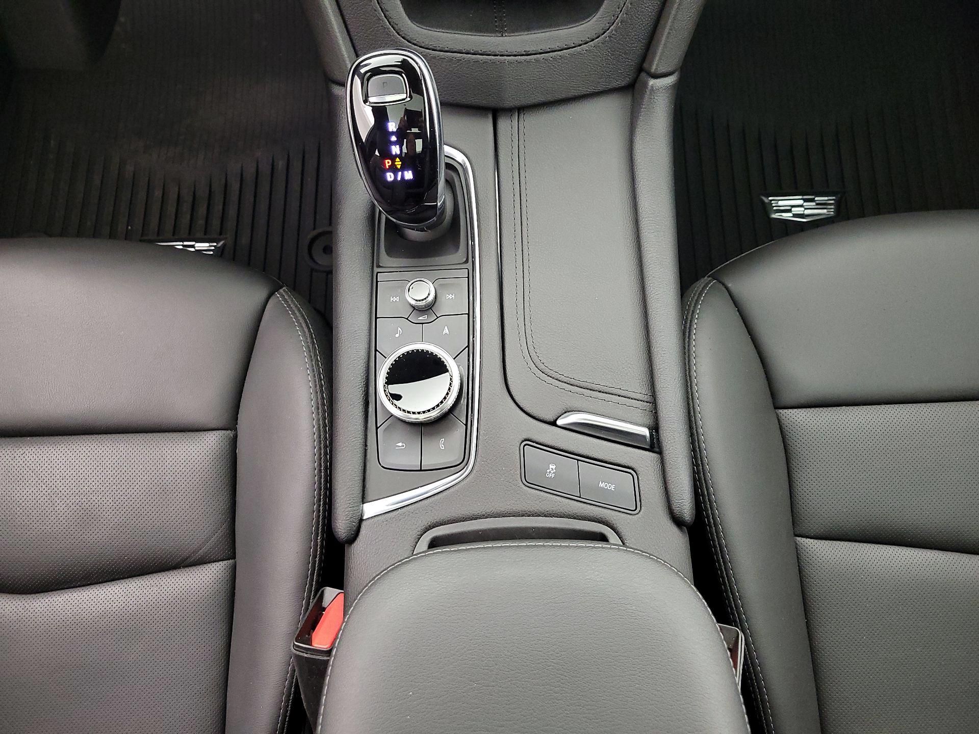 Thumbnail: 2025 Cadillac XT5 - 18