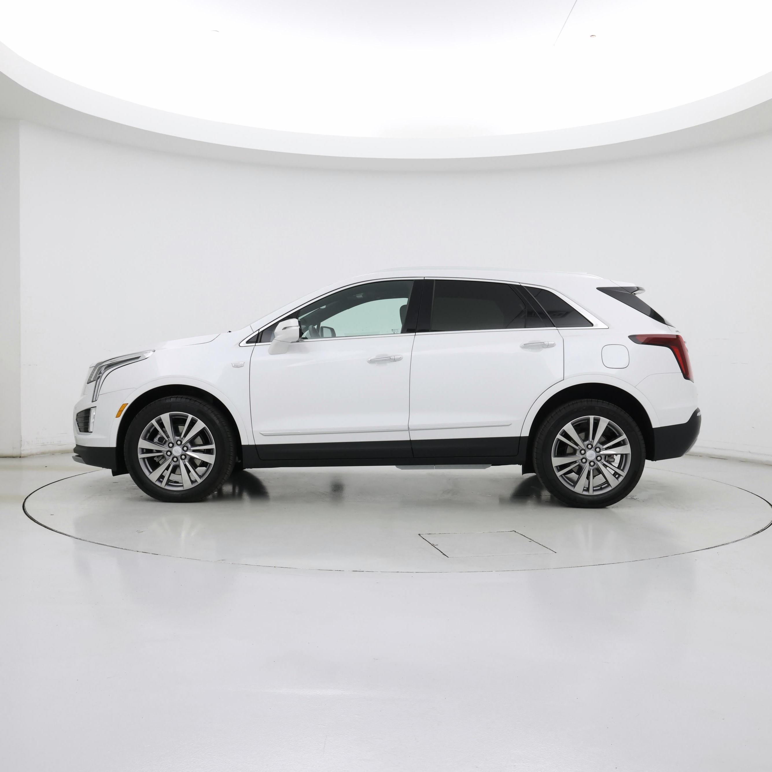 Thumbnail: 2025 Cadillac XT5 - 3