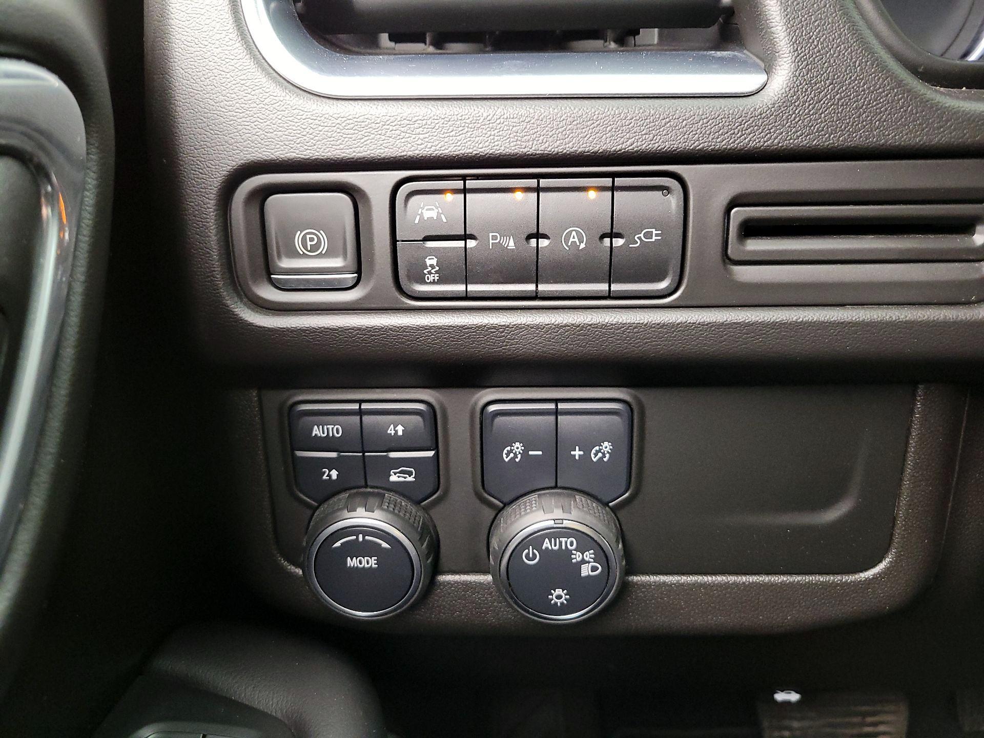 Thumbnail: 2021 Chevrolet Tahoe - 13