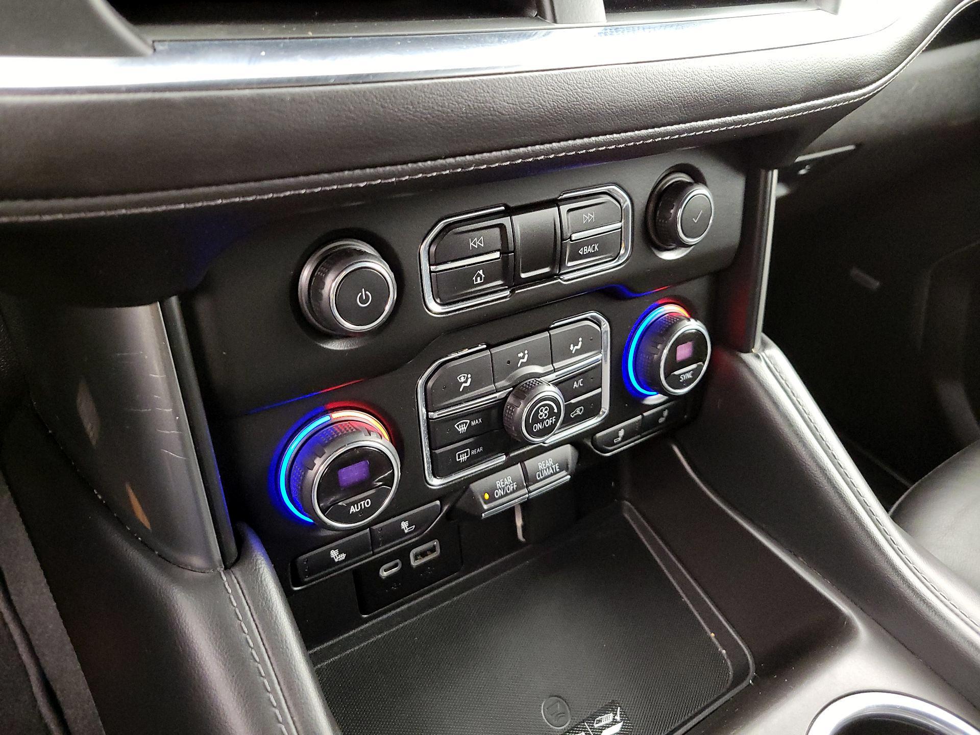 Thumbnail: 2021 Chevrolet Tahoe - 17