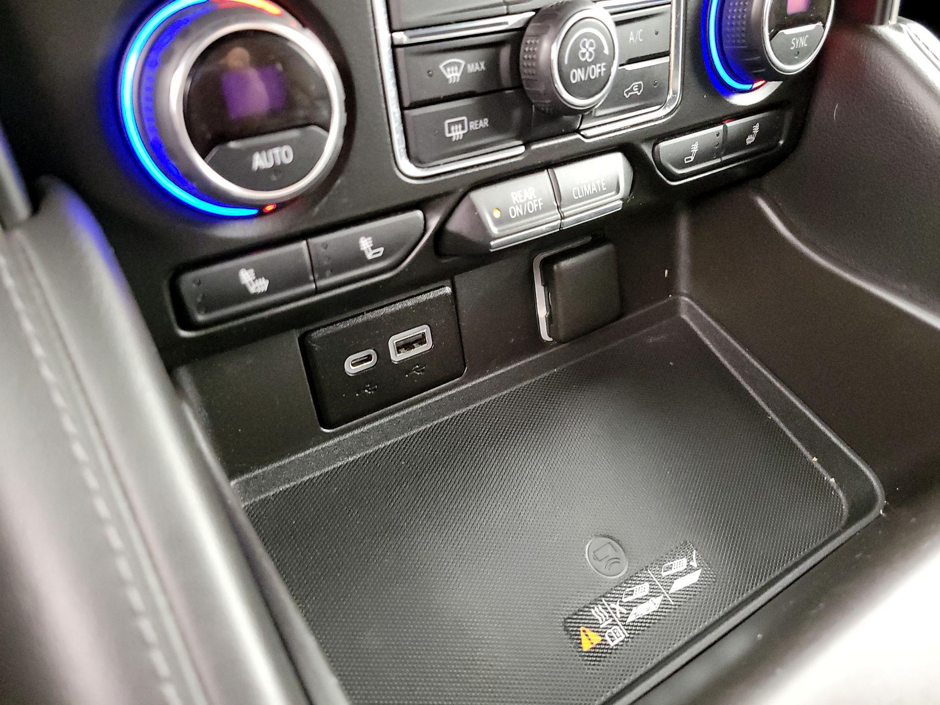 Thumbnail: 2021 Chevrolet Tahoe - 19