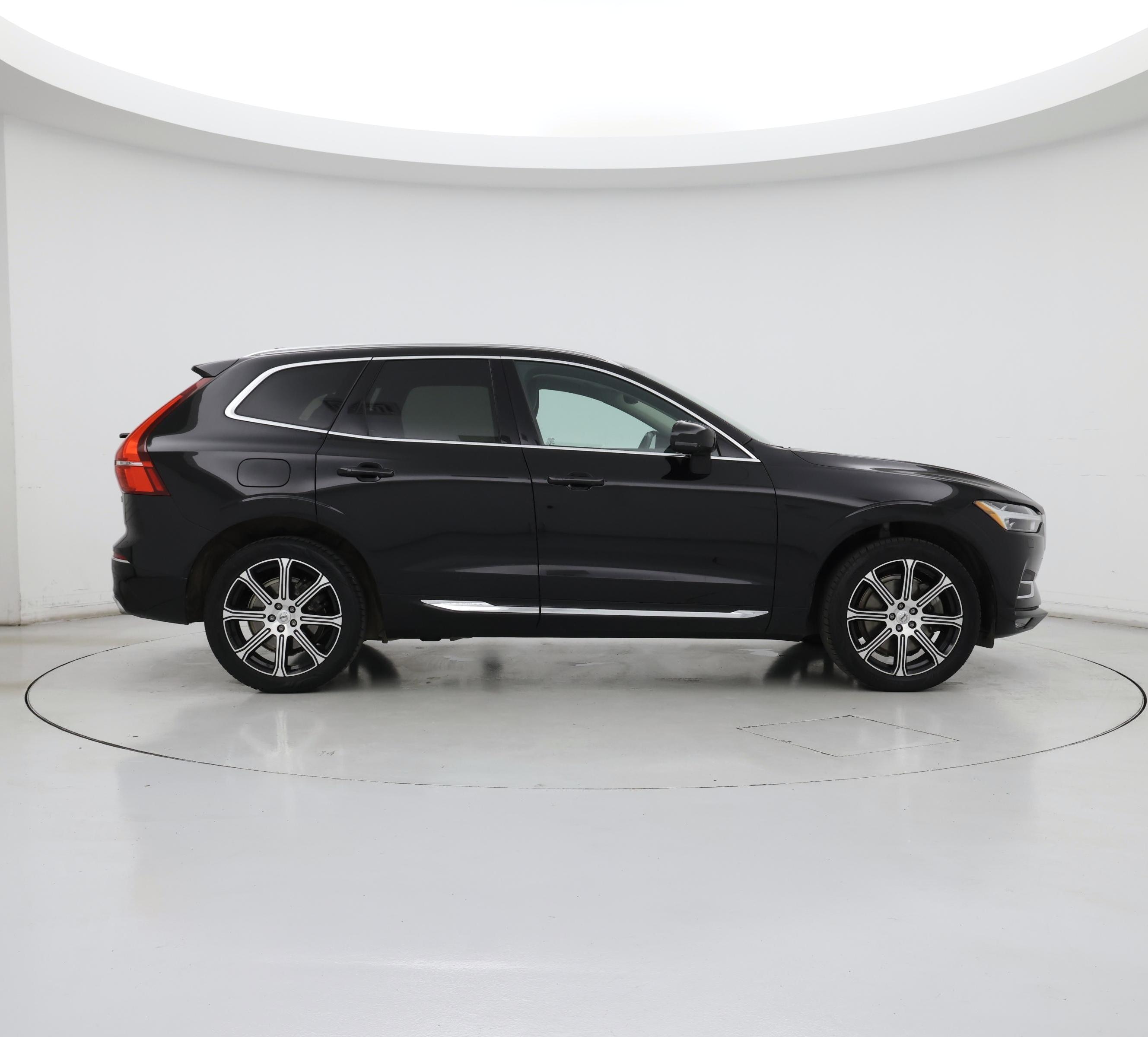 Thumbnail: 2020 Volvo XC60 - 7