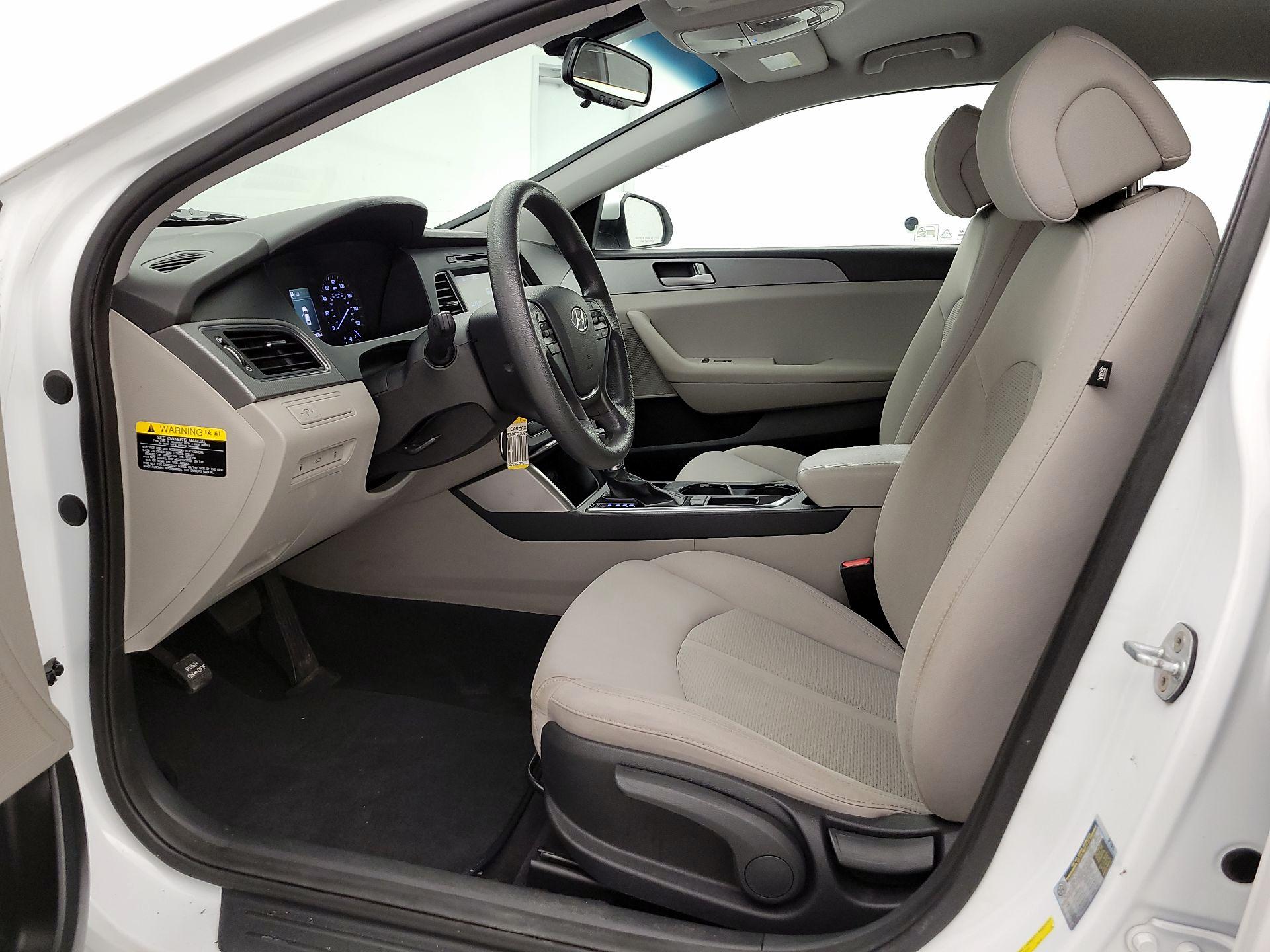 Thumbnail: 2016 Hyundai Sonata - 11