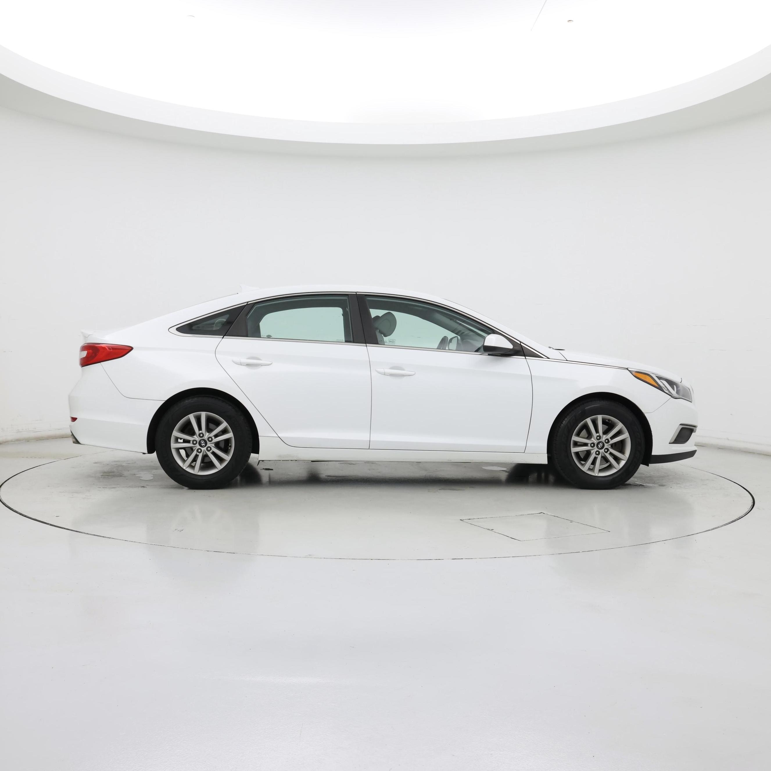 Thumbnail: 2016 Hyundai Sonata - 7