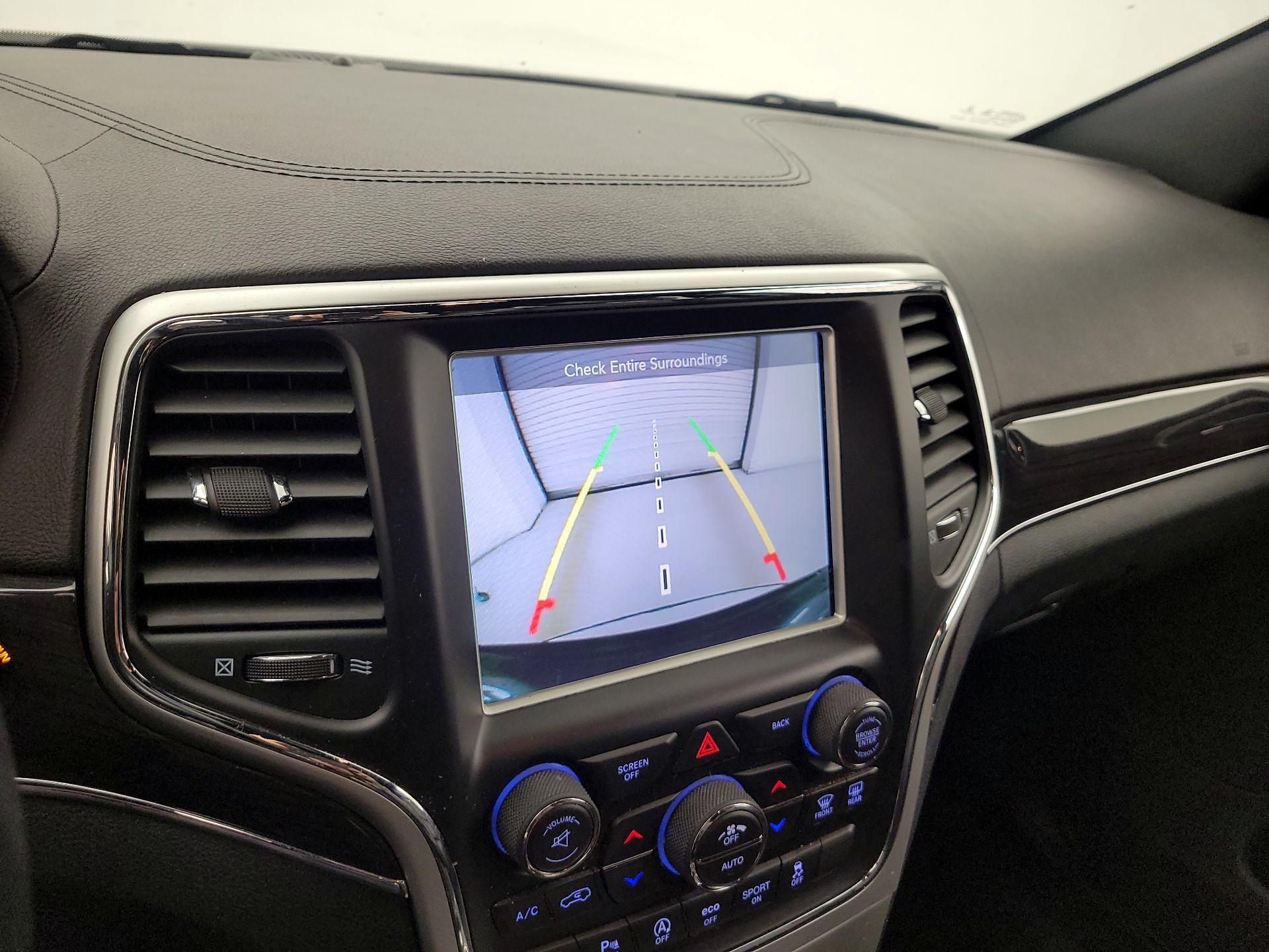 Thumbnail: 2016 Jeep Grand Cherokee - 15