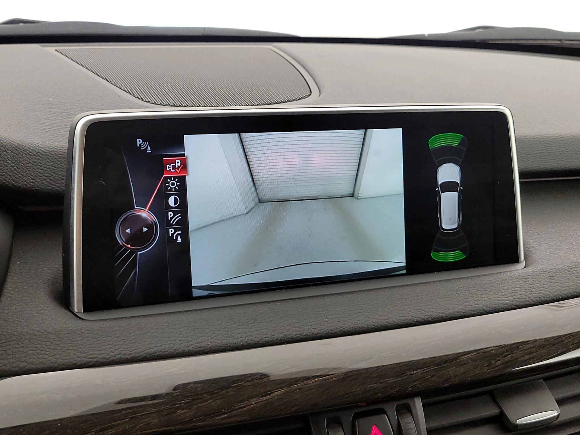 Thumbnail: 2016 BMW X5 - 15