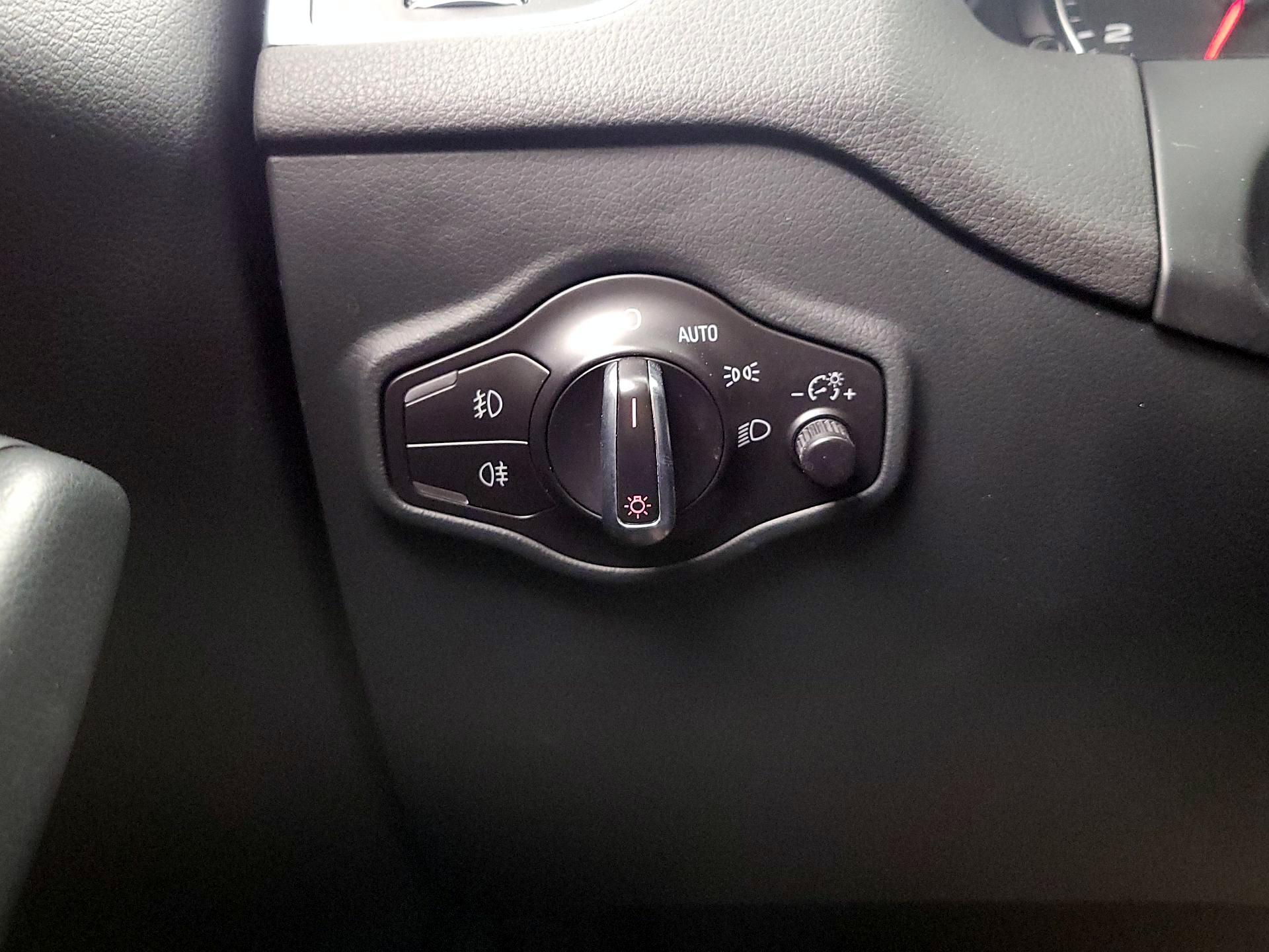Thumbnail: 2016 Audi Q5 - 13