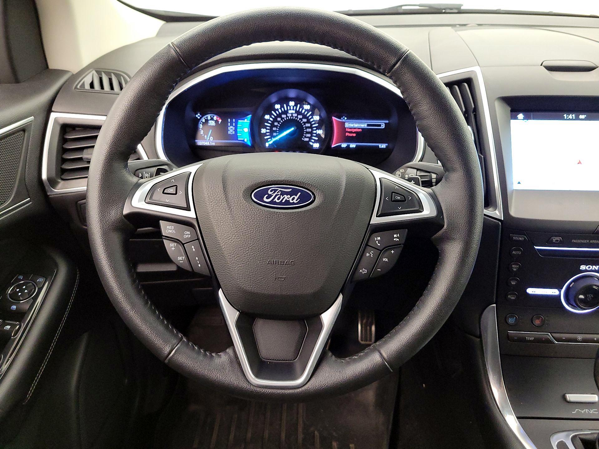 Thumbnail: 2016 Ford Edge - 10