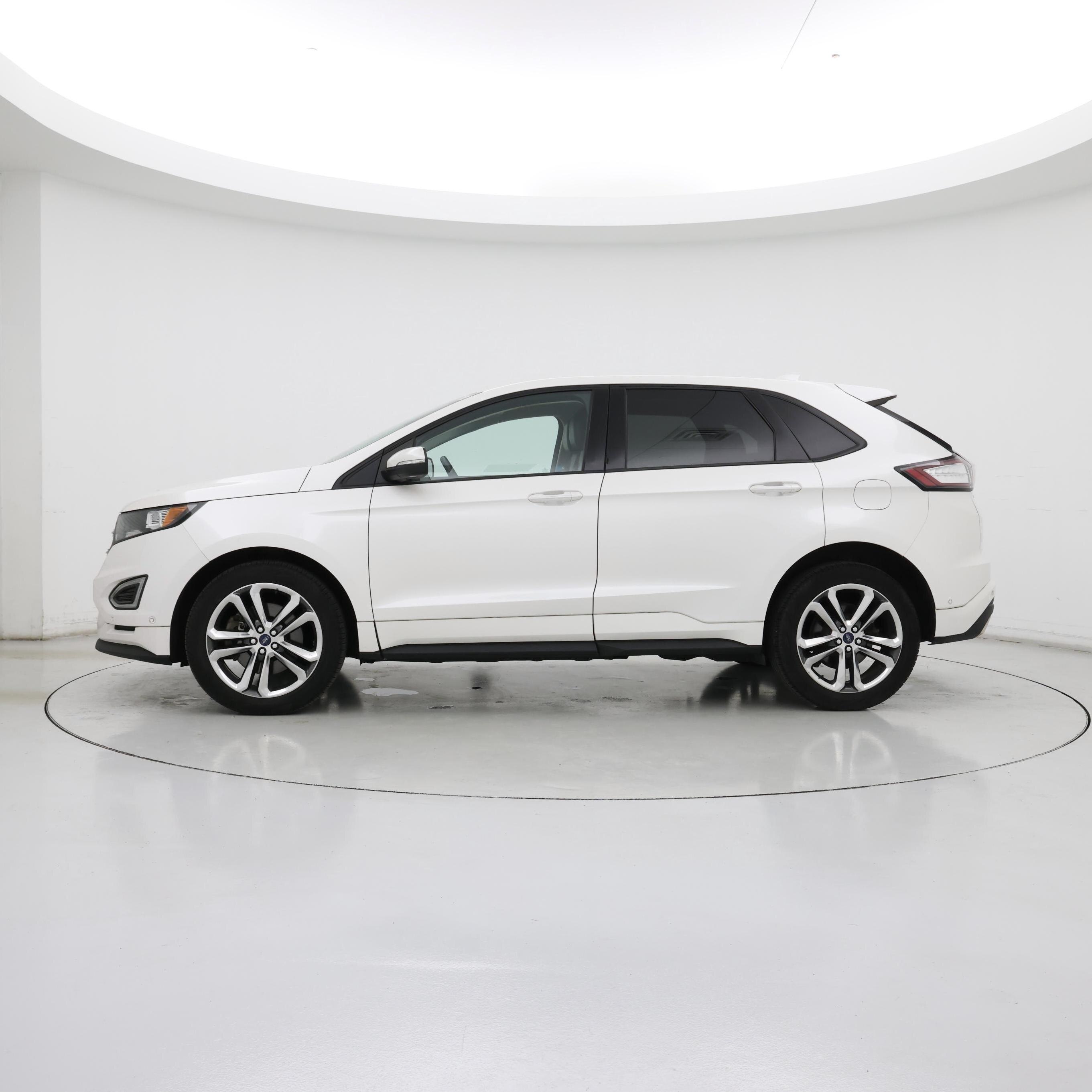 Thumbnail: 2016 Ford Edge - 3