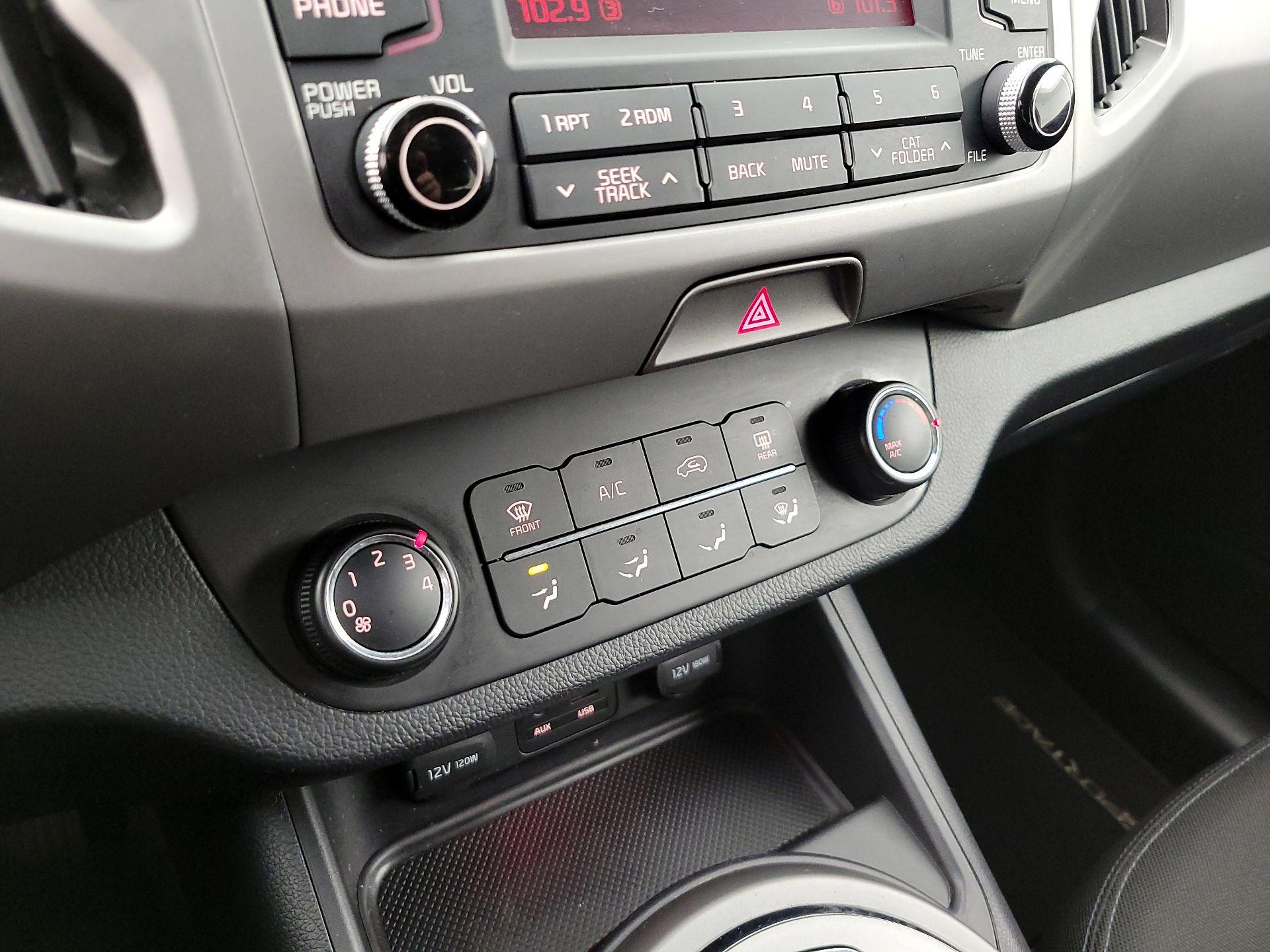 Thumbnail: 2016 Kia Sportage - 15