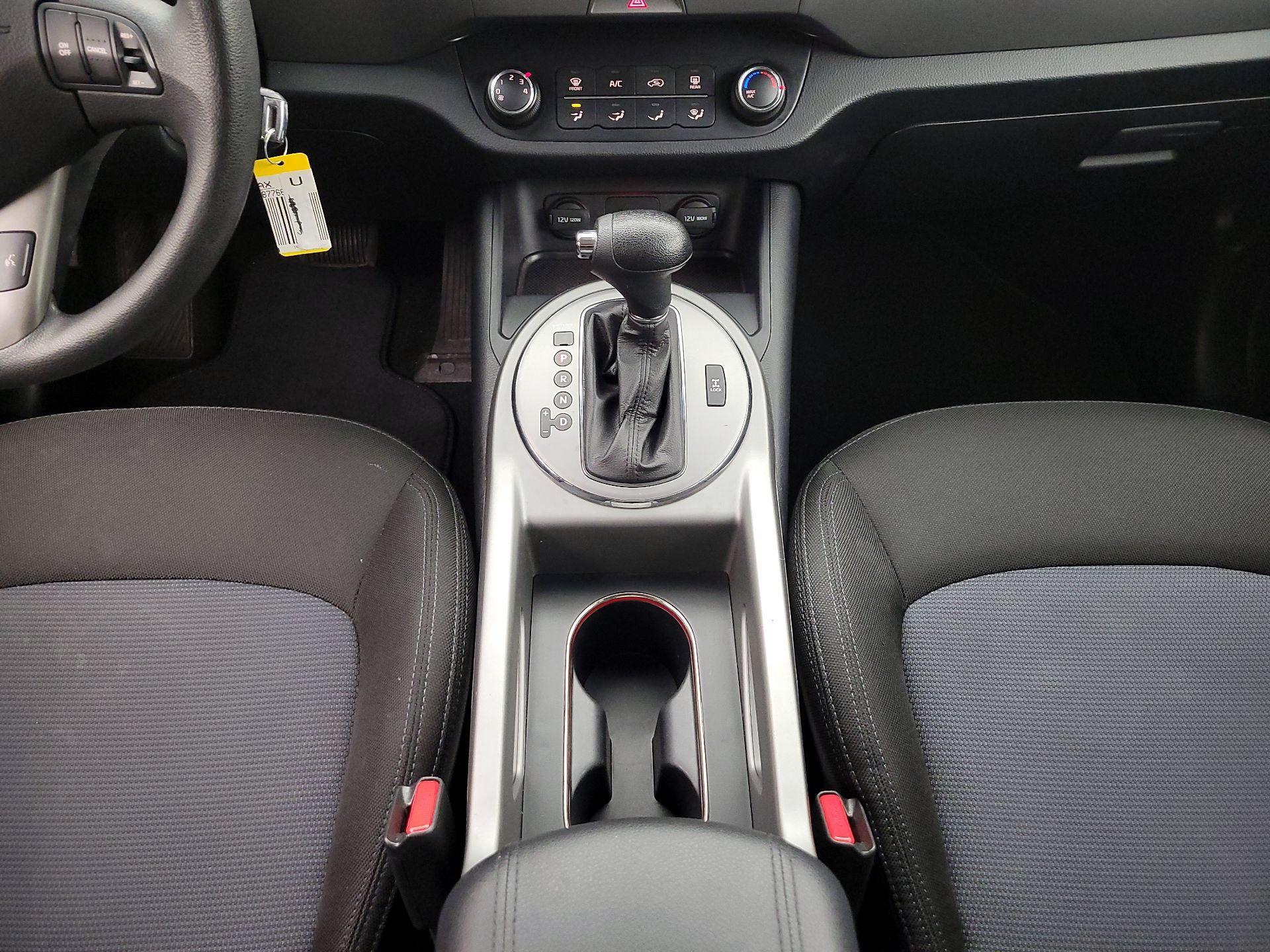 Thumbnail: 2016 Kia Sportage - 16