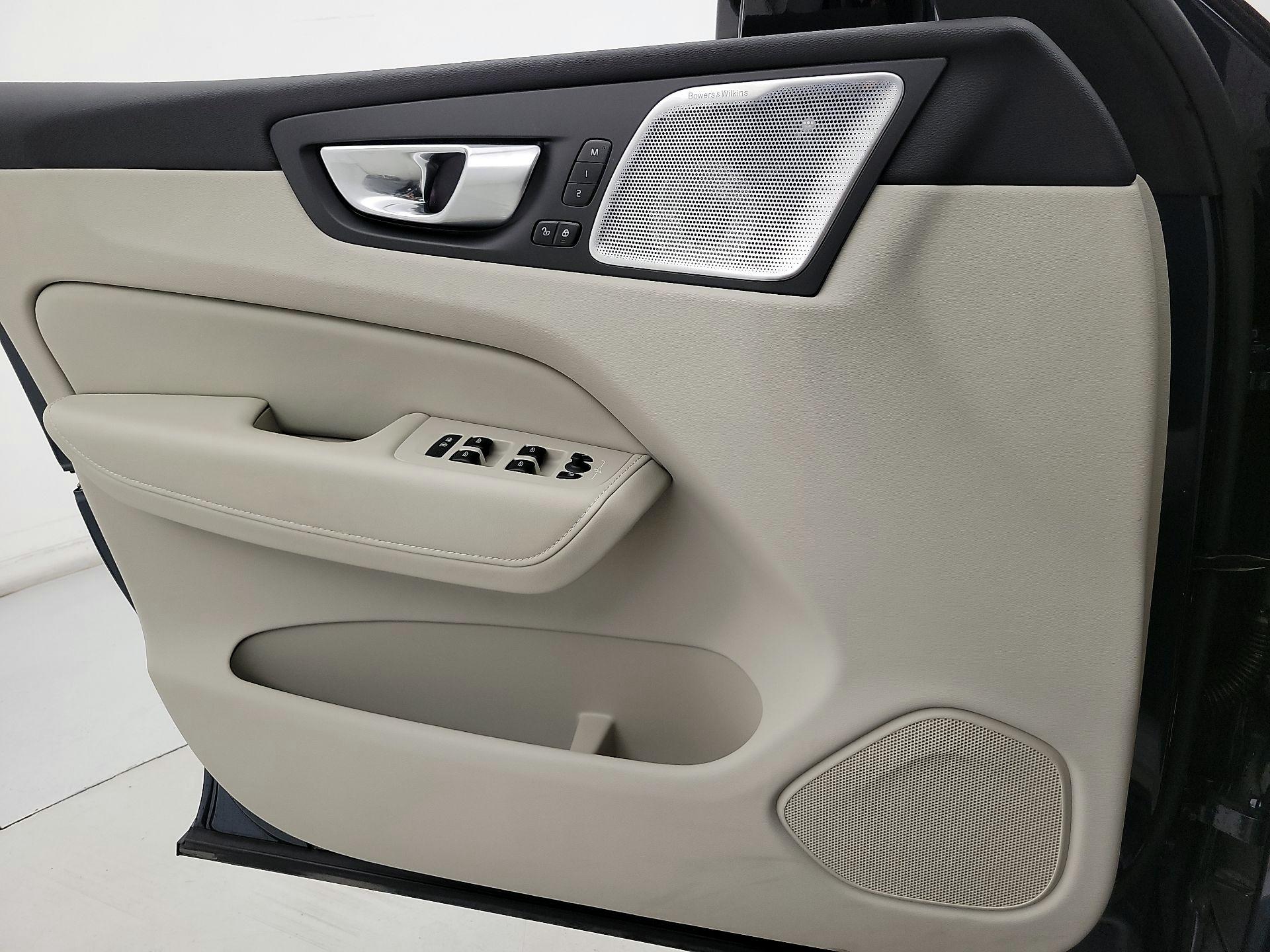 Thumbnail: 2024 Volvo XC60 - 12