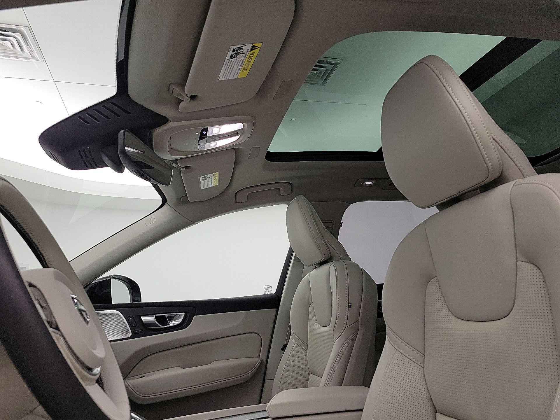 Thumbnail: 2024 Volvo XC60 - 20