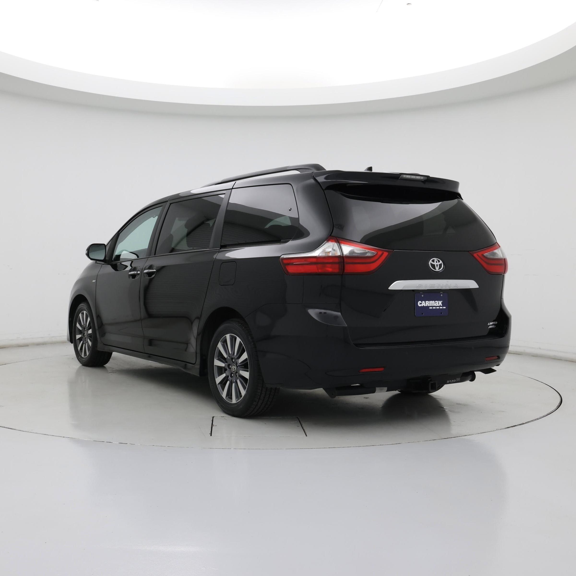 Thumbnail: 2020 Toyota Sienna - 2