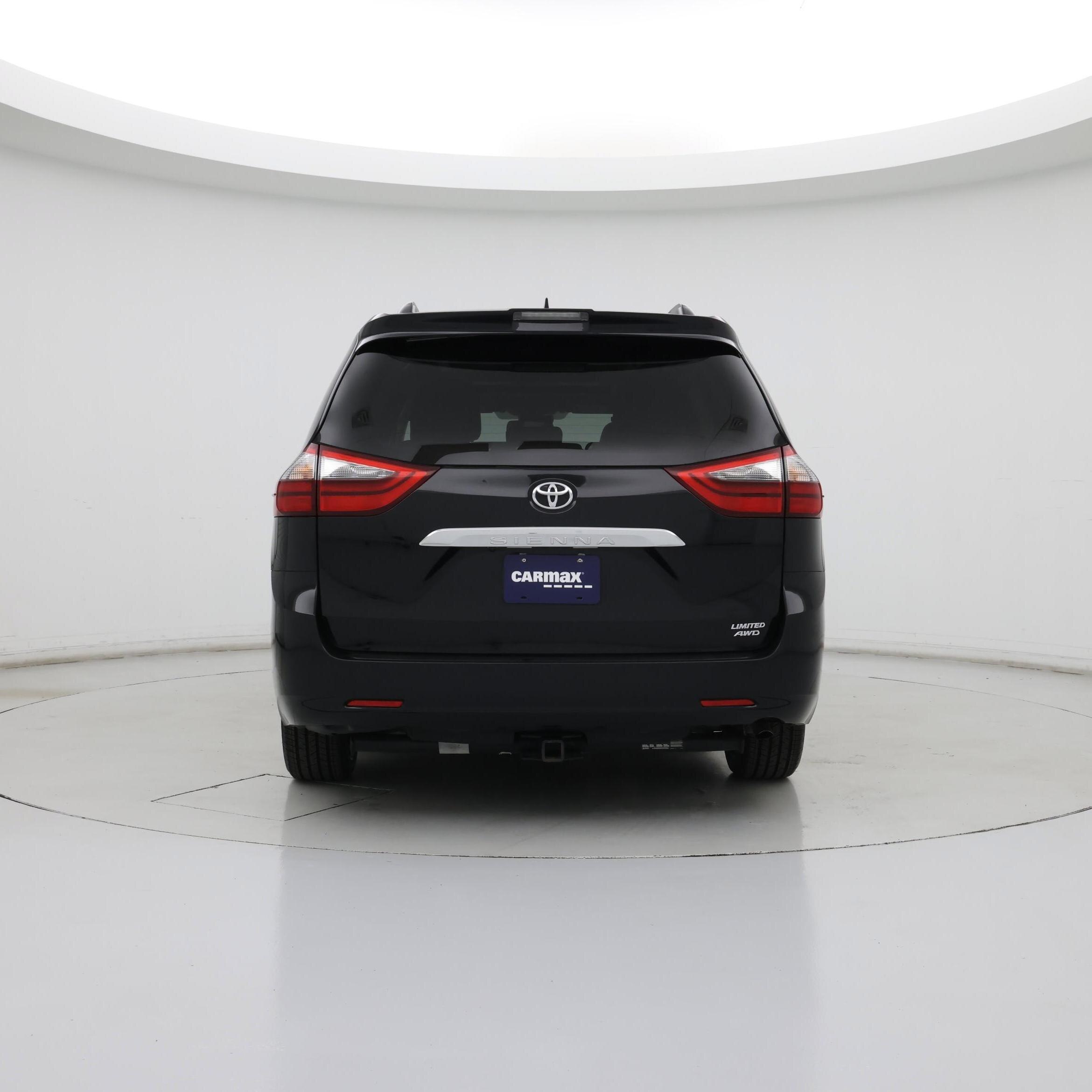 Thumbnail: 2020 Toyota Sienna - 6