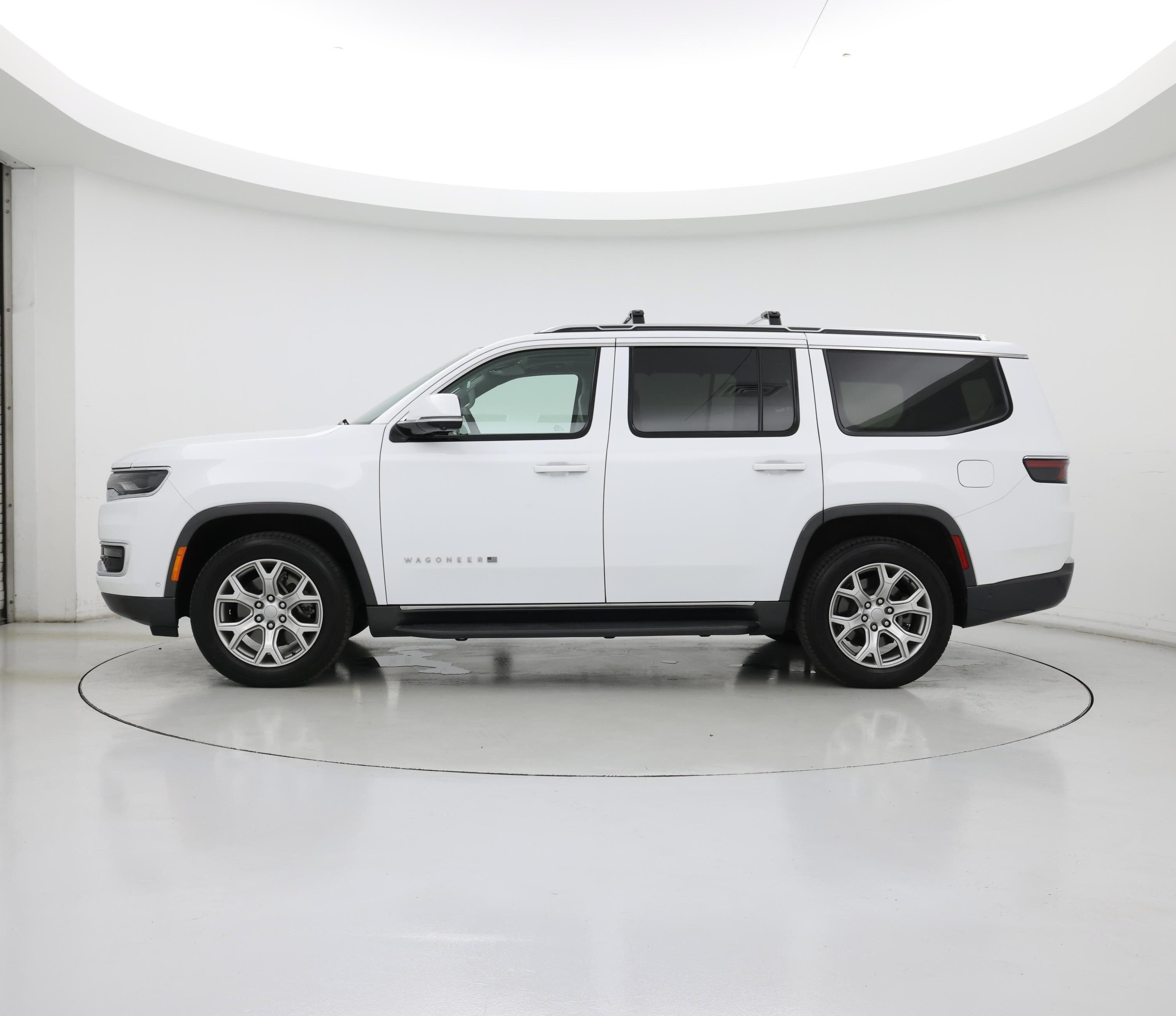 Thumbnail: 2022 Jeep Wagoneer - 3