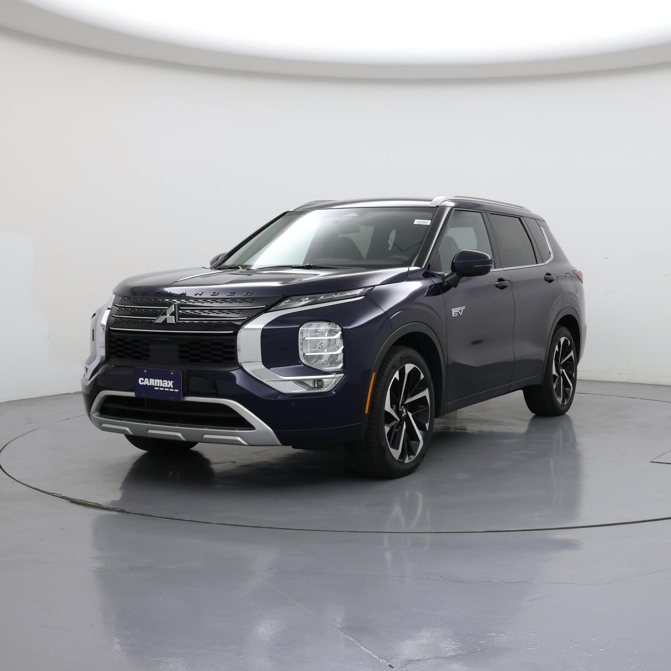Thumbnail: 2023 Mitsubishi Outlander - 4