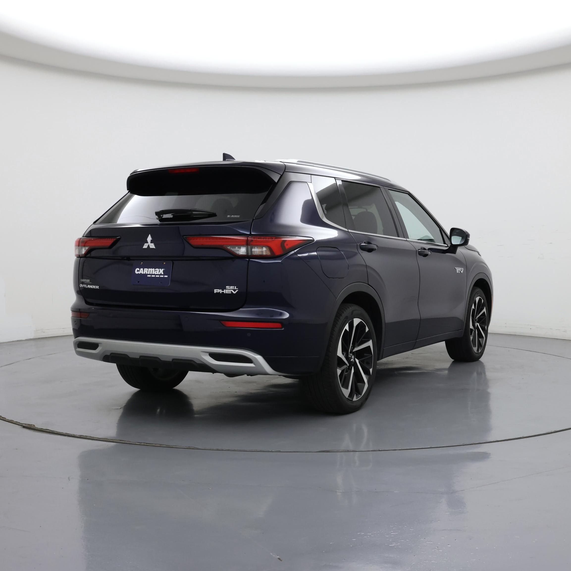 Thumbnail: 2023 Mitsubishi Outlander - 8