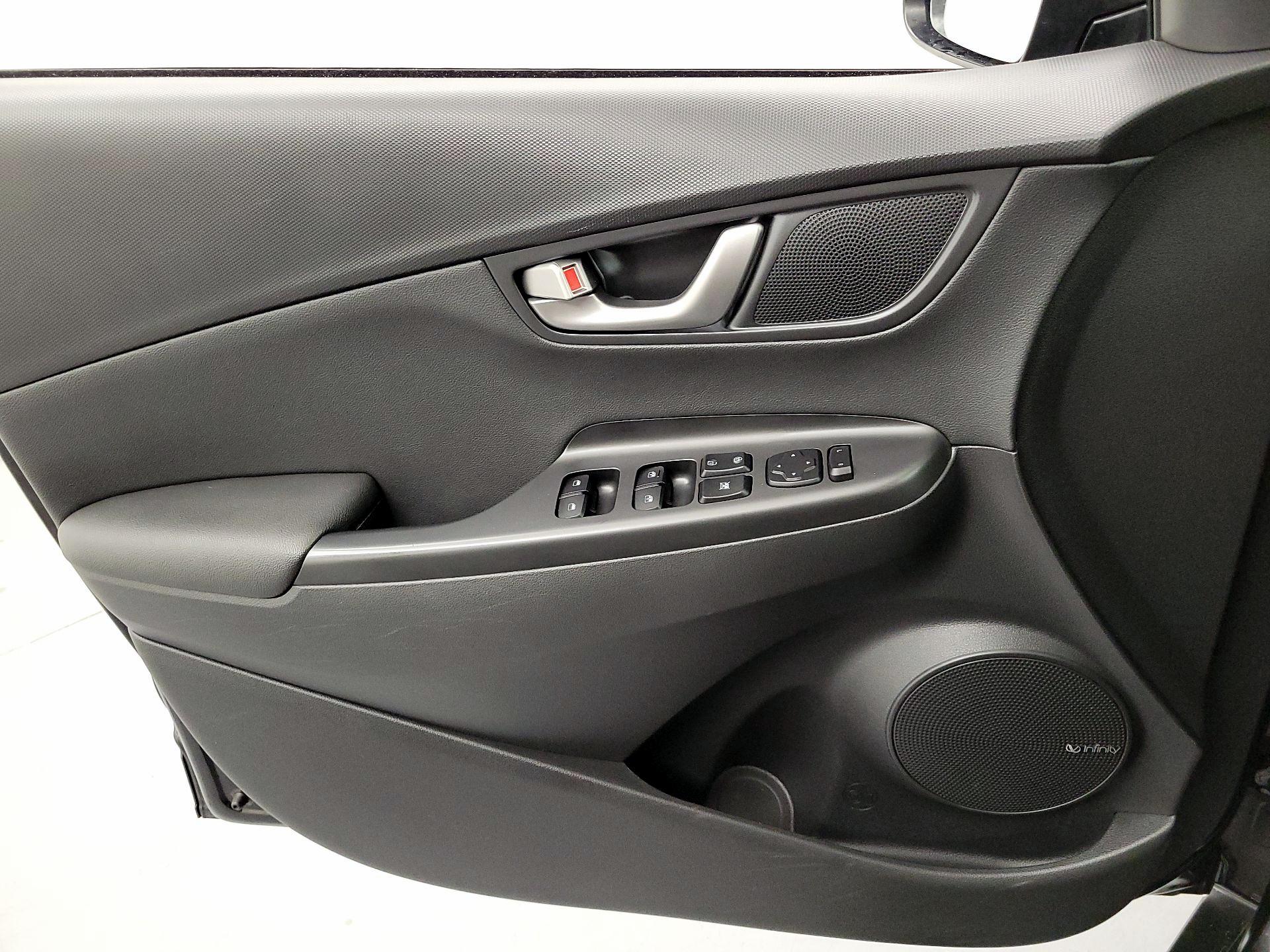 Thumbnail: 2020 Hyundai Kona - 12