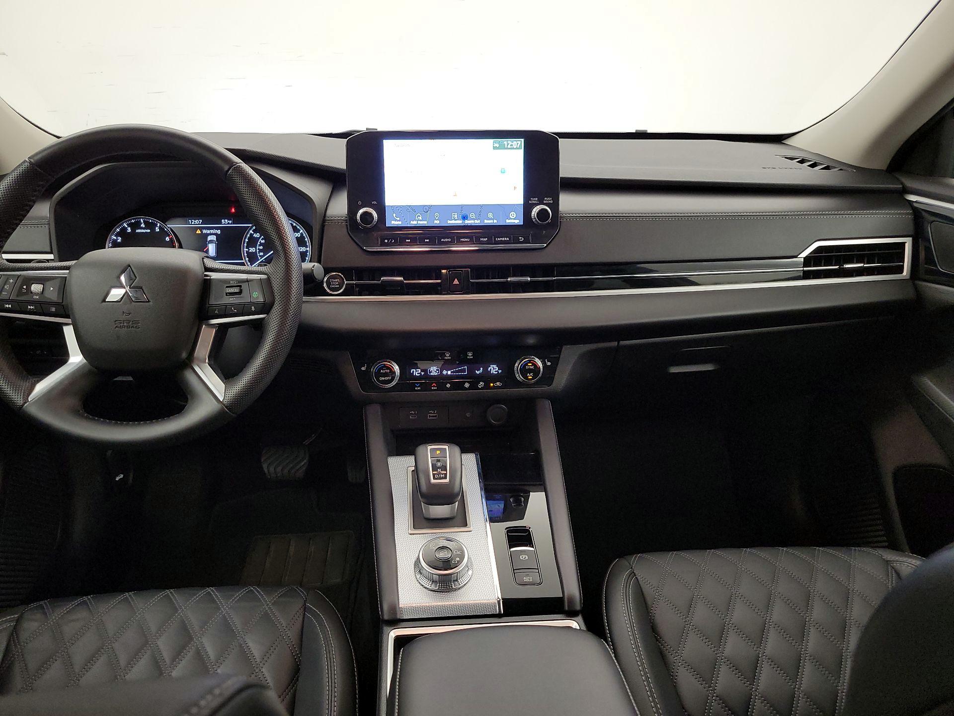 Thumbnail: 2022 Mitsubishi Outlander - 9