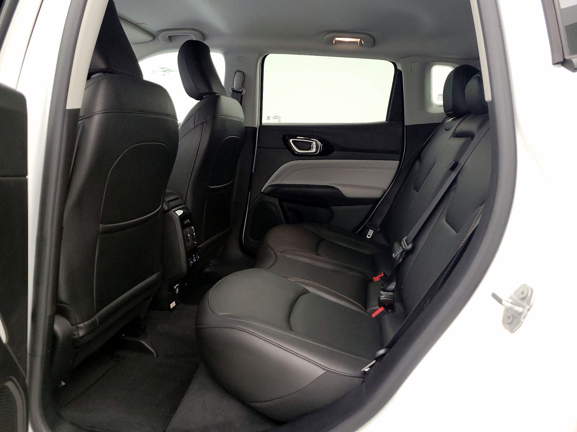 Thumbnail: 2022 Jeep Compass - 20