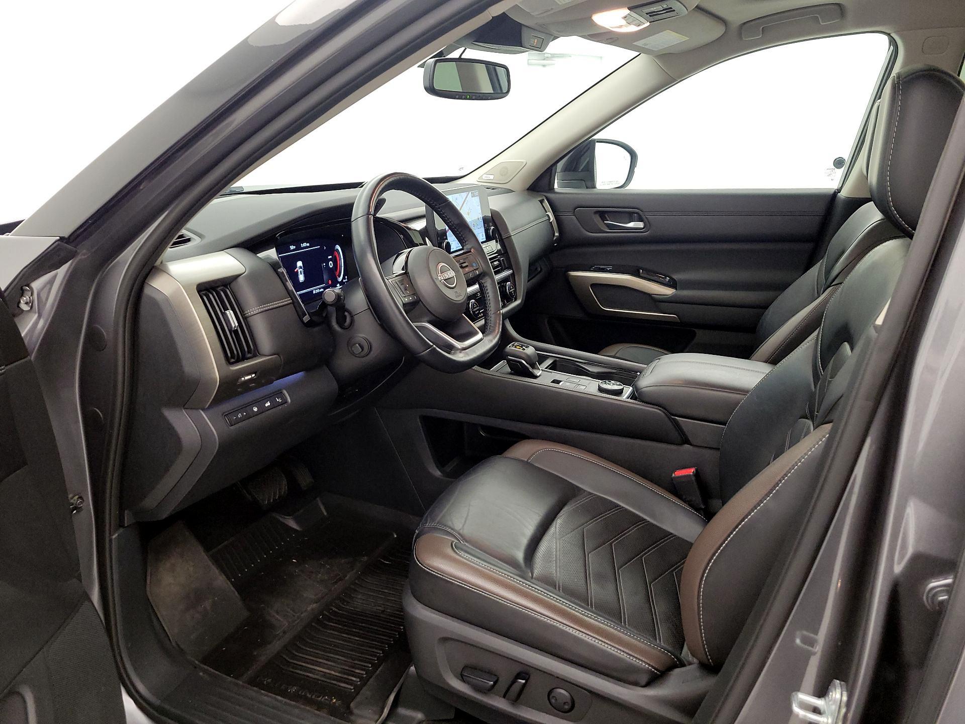 Thumbnail: 2022 Nissan Pathfinder - 11