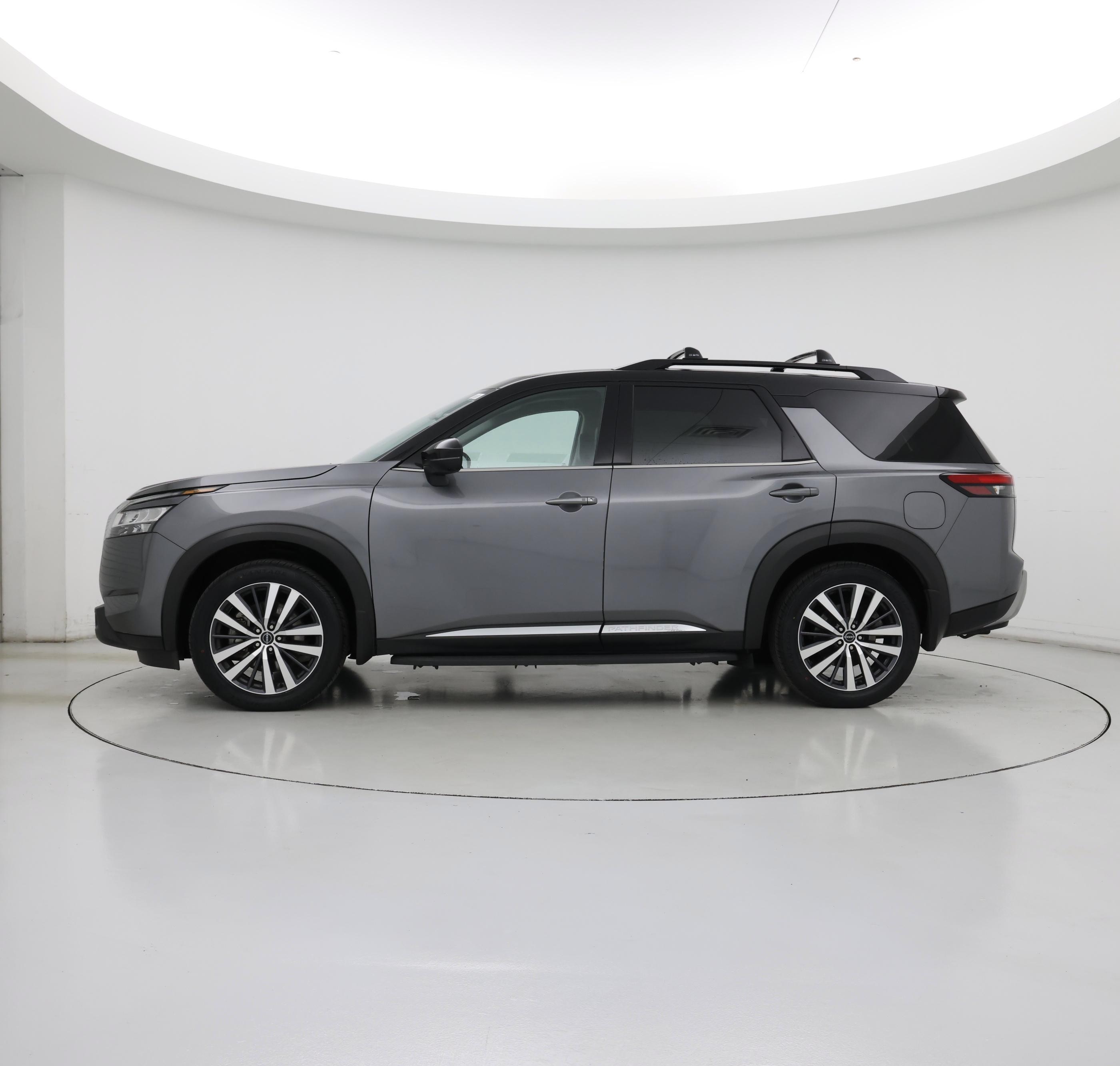 Thumbnail: 2022 Nissan Pathfinder - 3