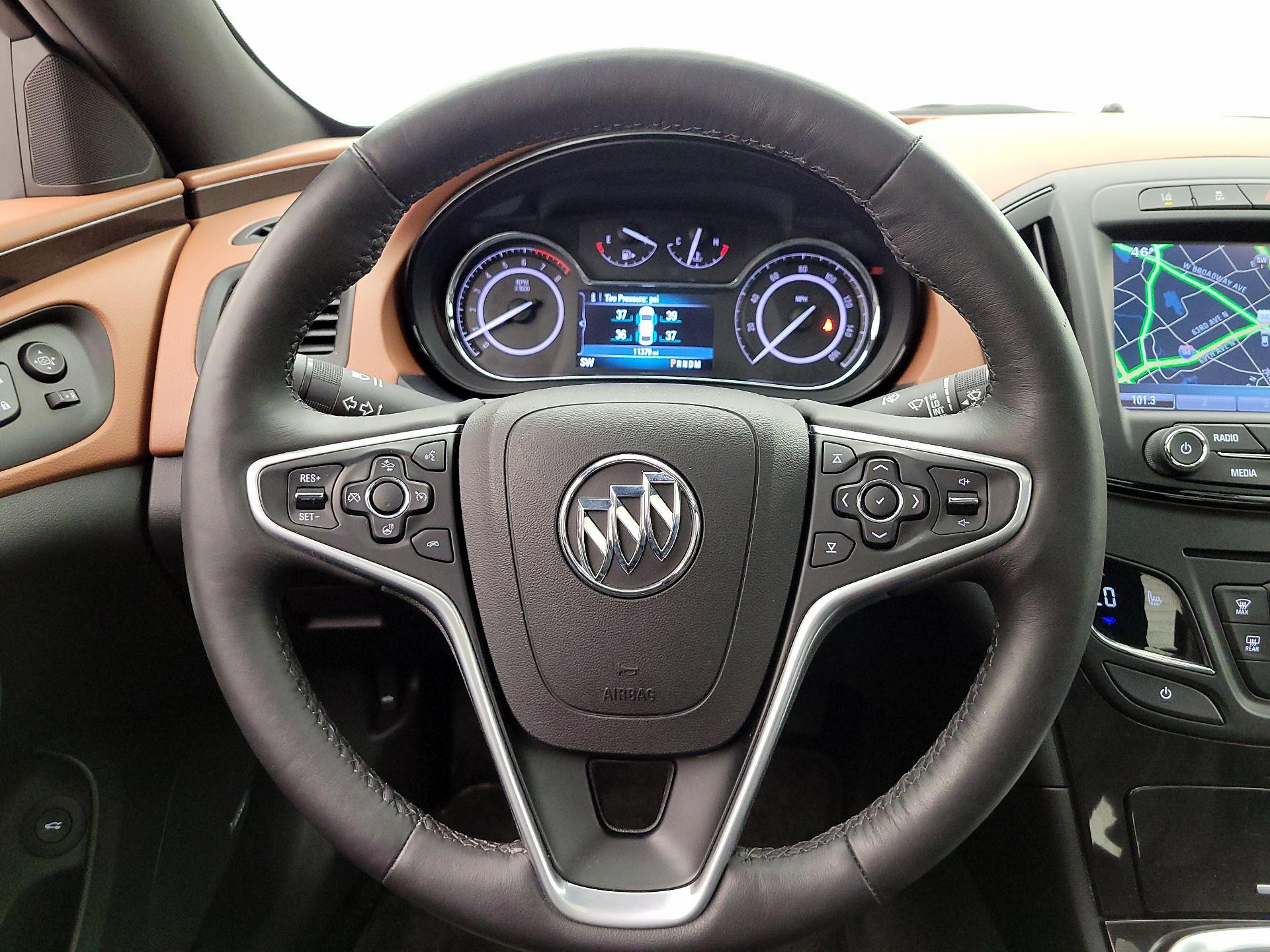 Thumbnail: 2015 Buick Regal - 10