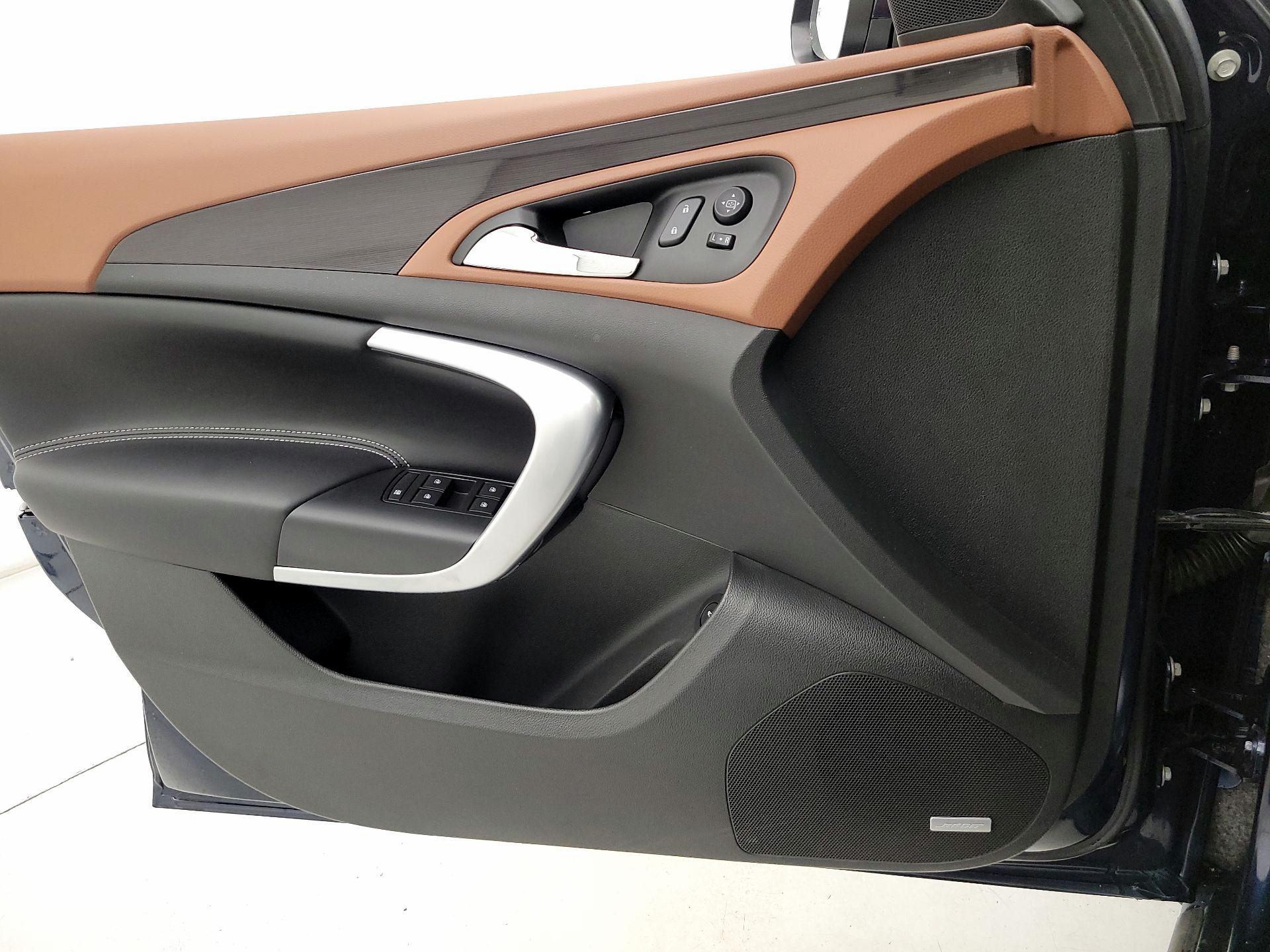 Thumbnail: 2015 Buick Regal - 12