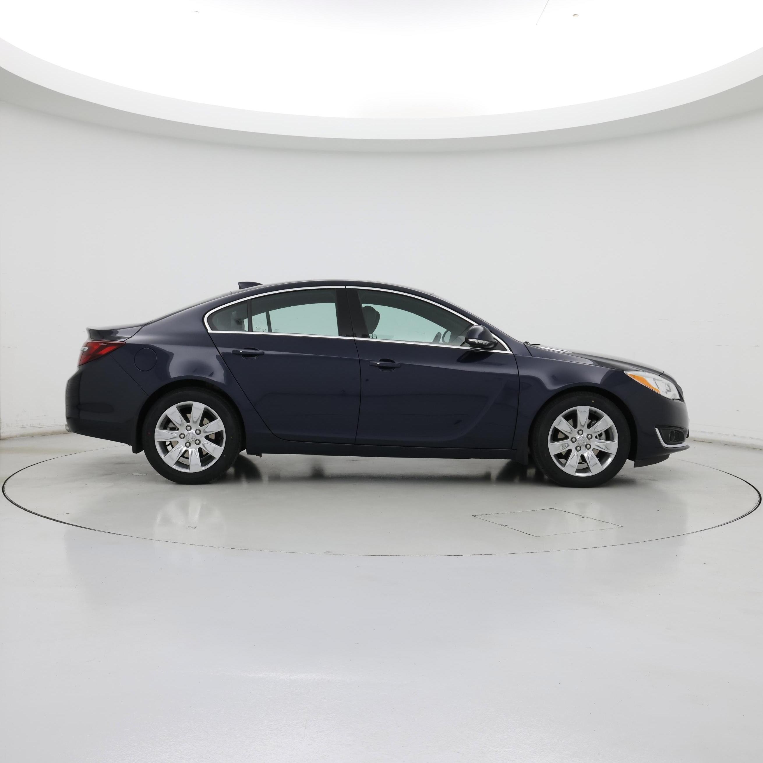 Thumbnail: 2015 Buick Regal - 7