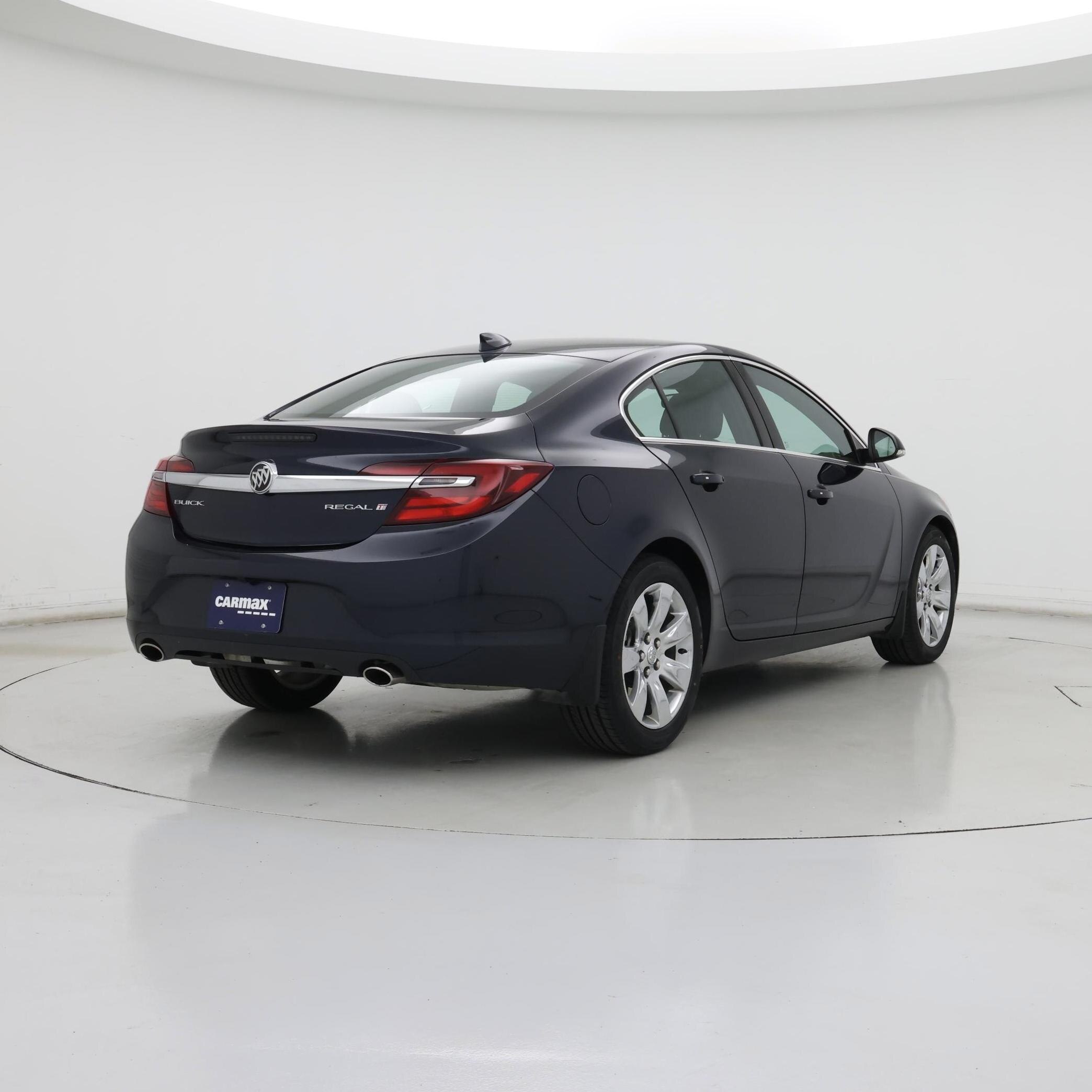 Thumbnail: 2015 Buick Regal - 8