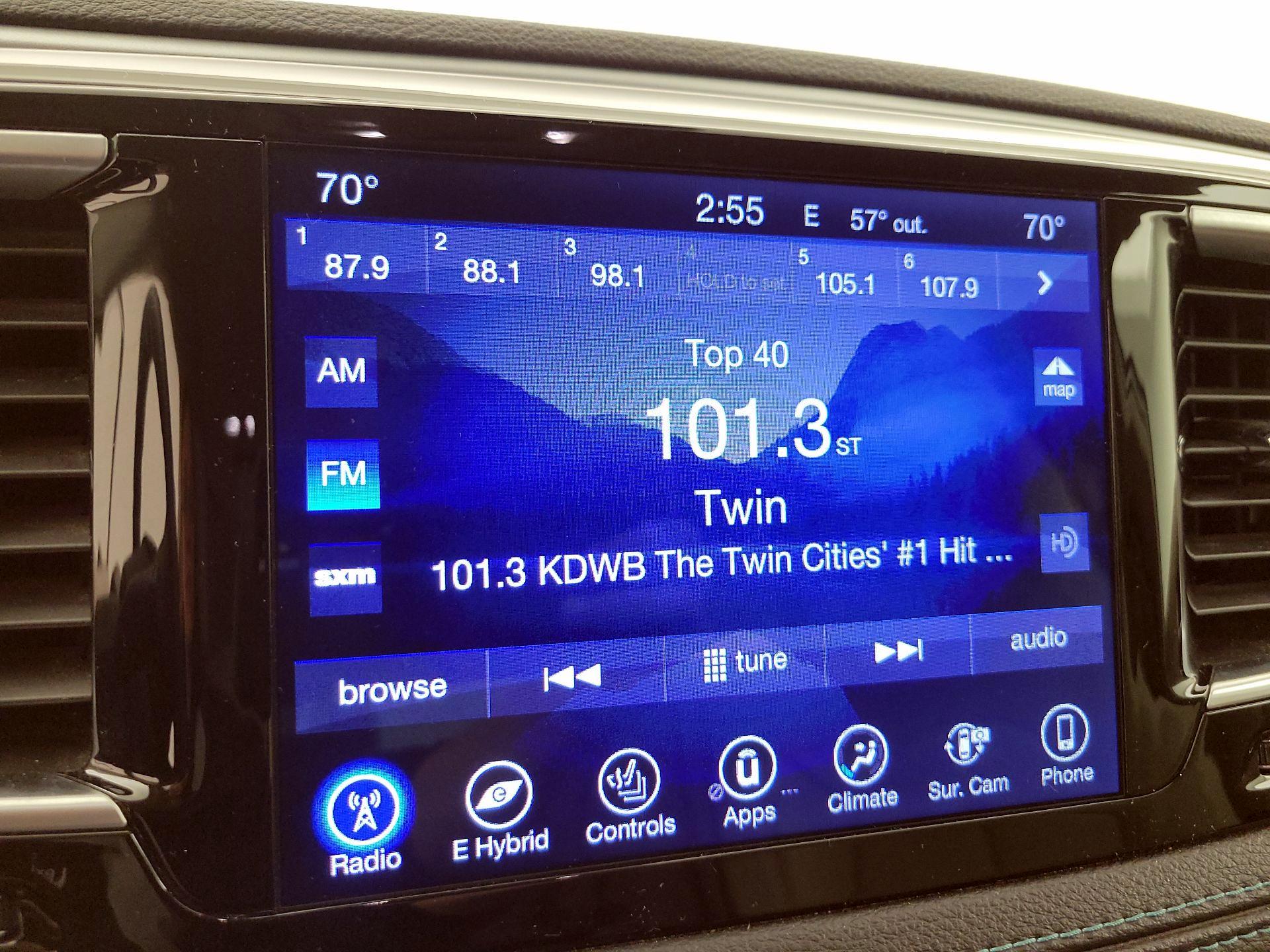 Thumbnail: 2017 Chrysler Pacifica - 15