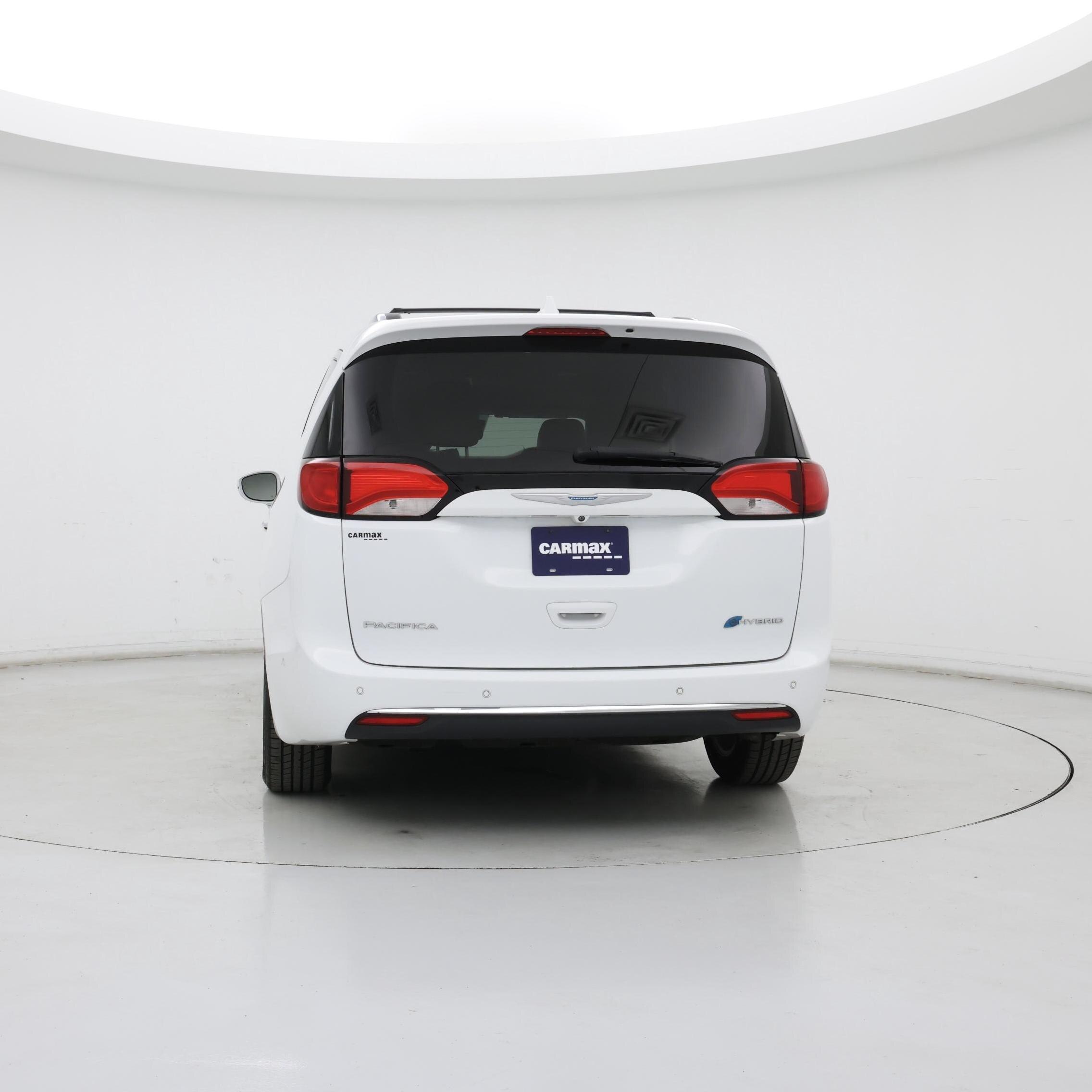 Thumbnail: 2017 Chrysler Pacifica - 6