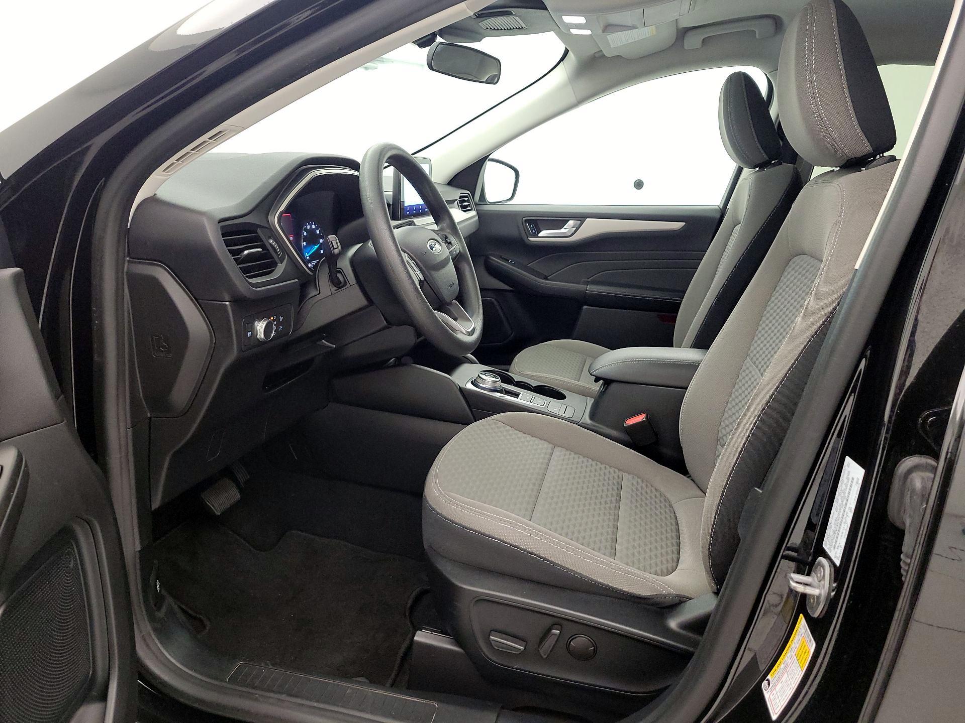 Thumbnail: 2021 Ford Escape - 11