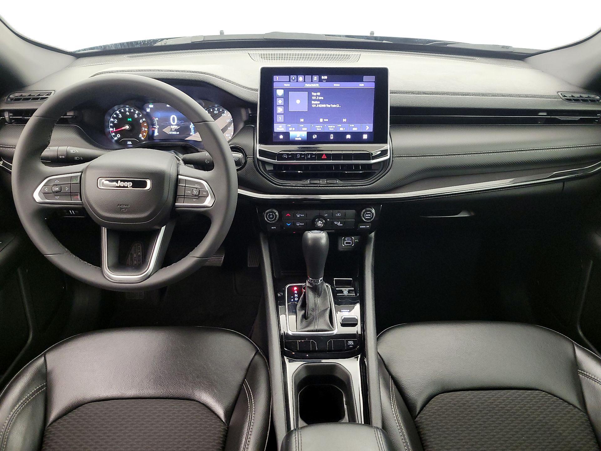 Thumbnail: 2023 Jeep Compass - 9