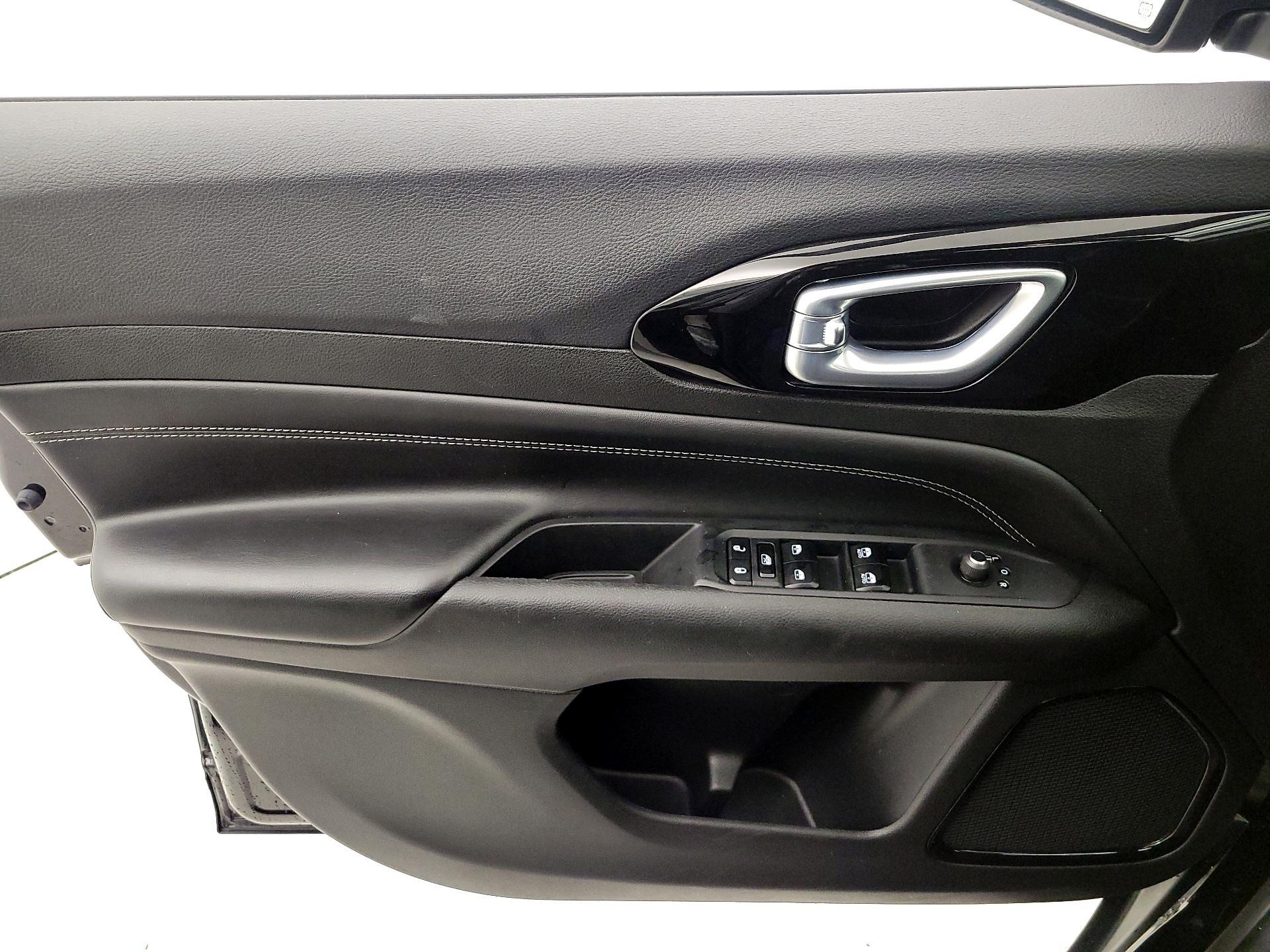 Thumbnail: 2023 Jeep Compass - 12