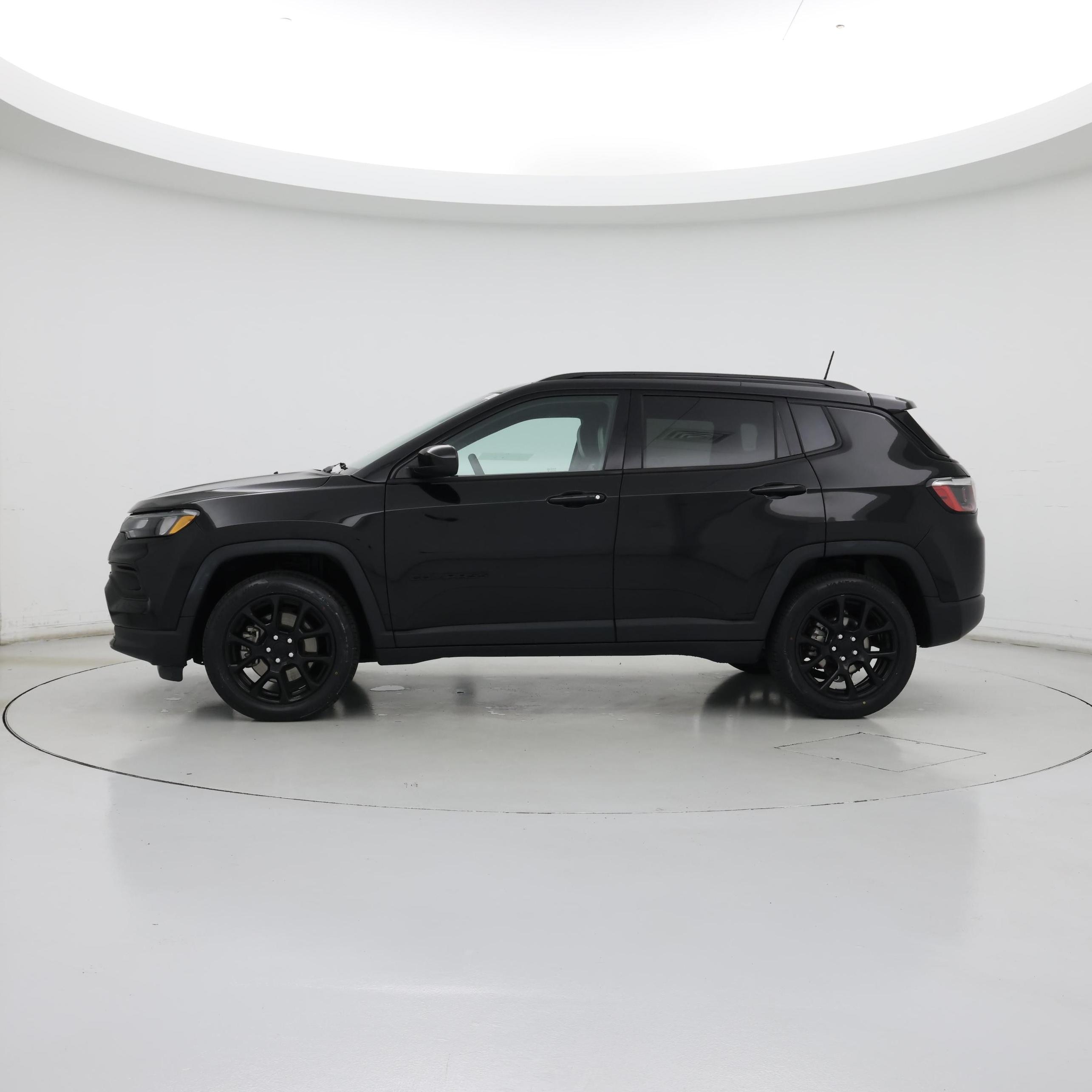 Thumbnail: 2023 Jeep Compass - 3